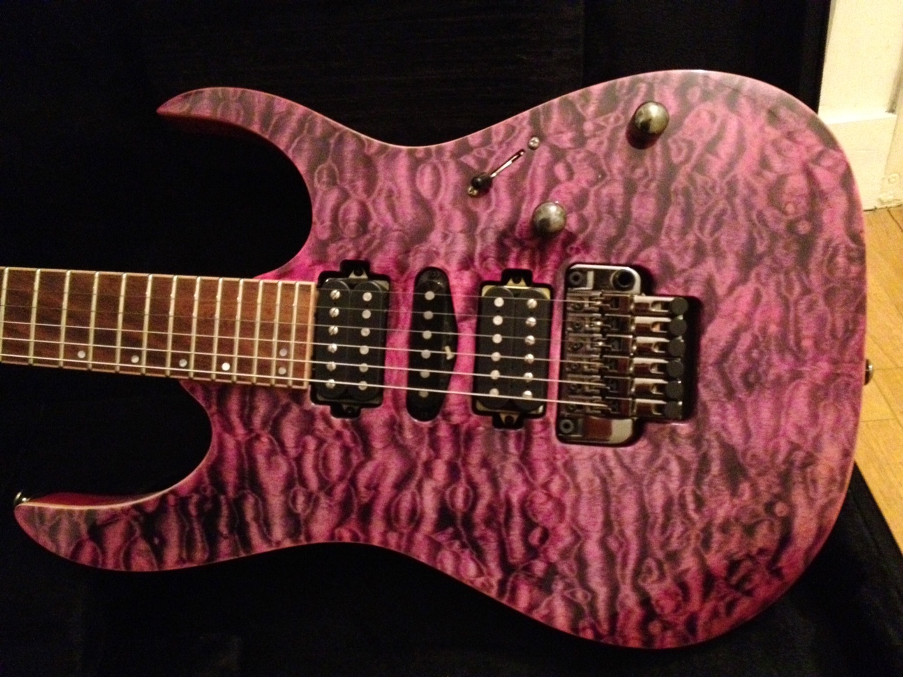 ibanez-rg870qmz-high-voltage-violet-961197.jpg