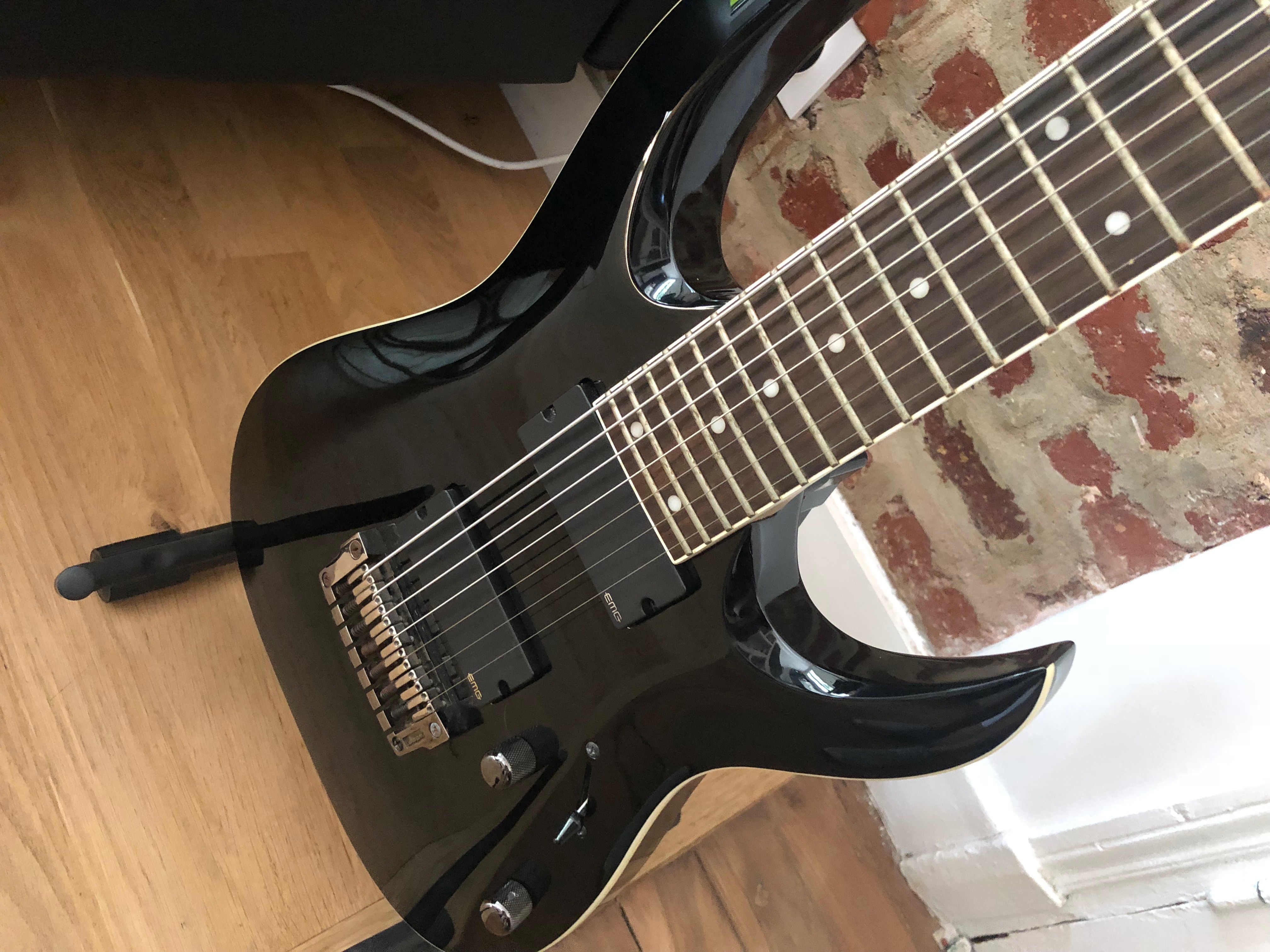 RGA7 Ibanez RGA7 Audiofanzine