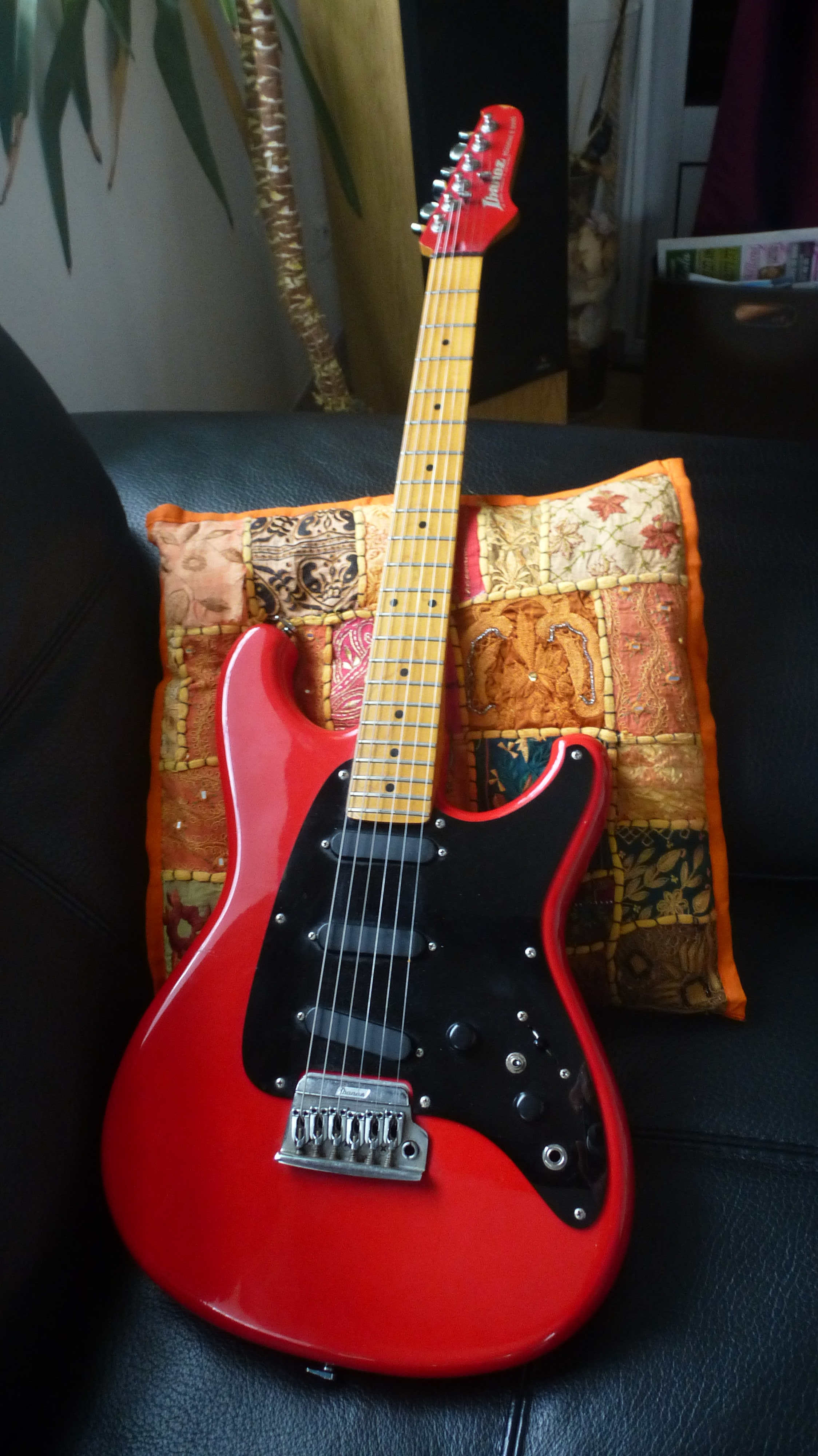 Photo Ibanez Roadstar II Series* : Ibanez Roadstar II Series (#846095 ...