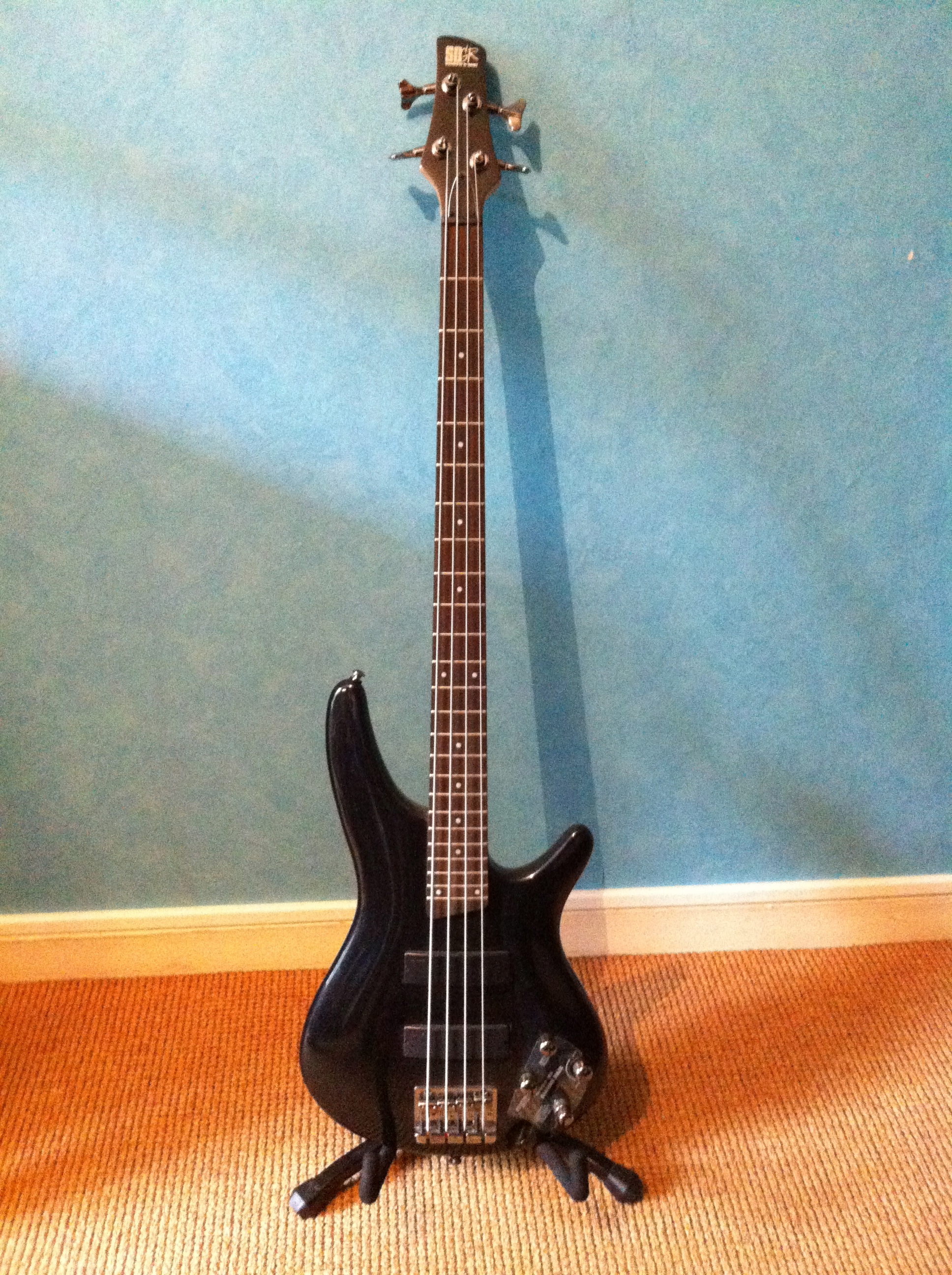 Photo Ibanez SR300 Ibanez [Soundgear Series] SR300 Iron Pewter