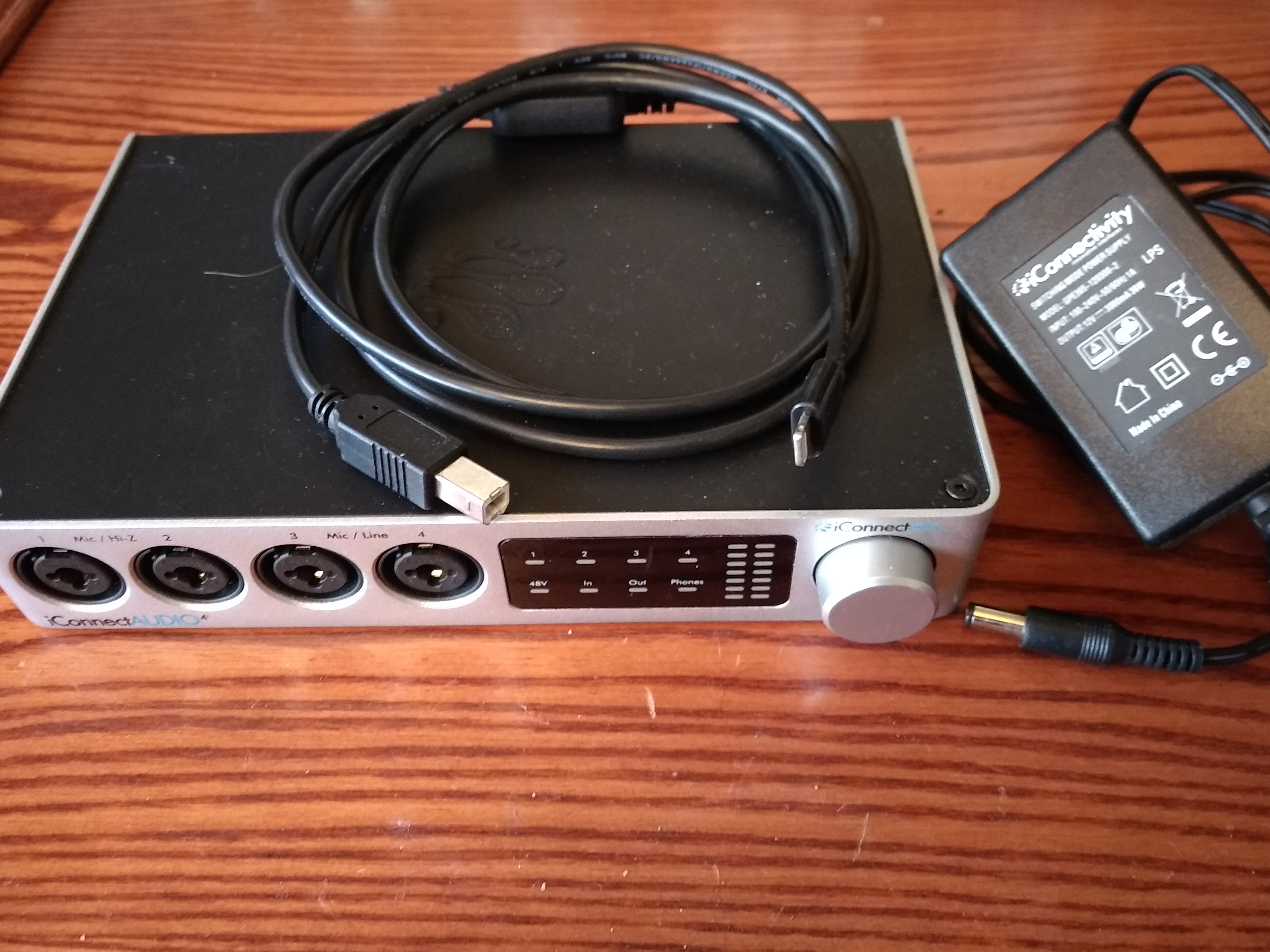 ICONNECTAUDIO4+ iConnectivity iConnectAUDIO4+ Audiofanzine