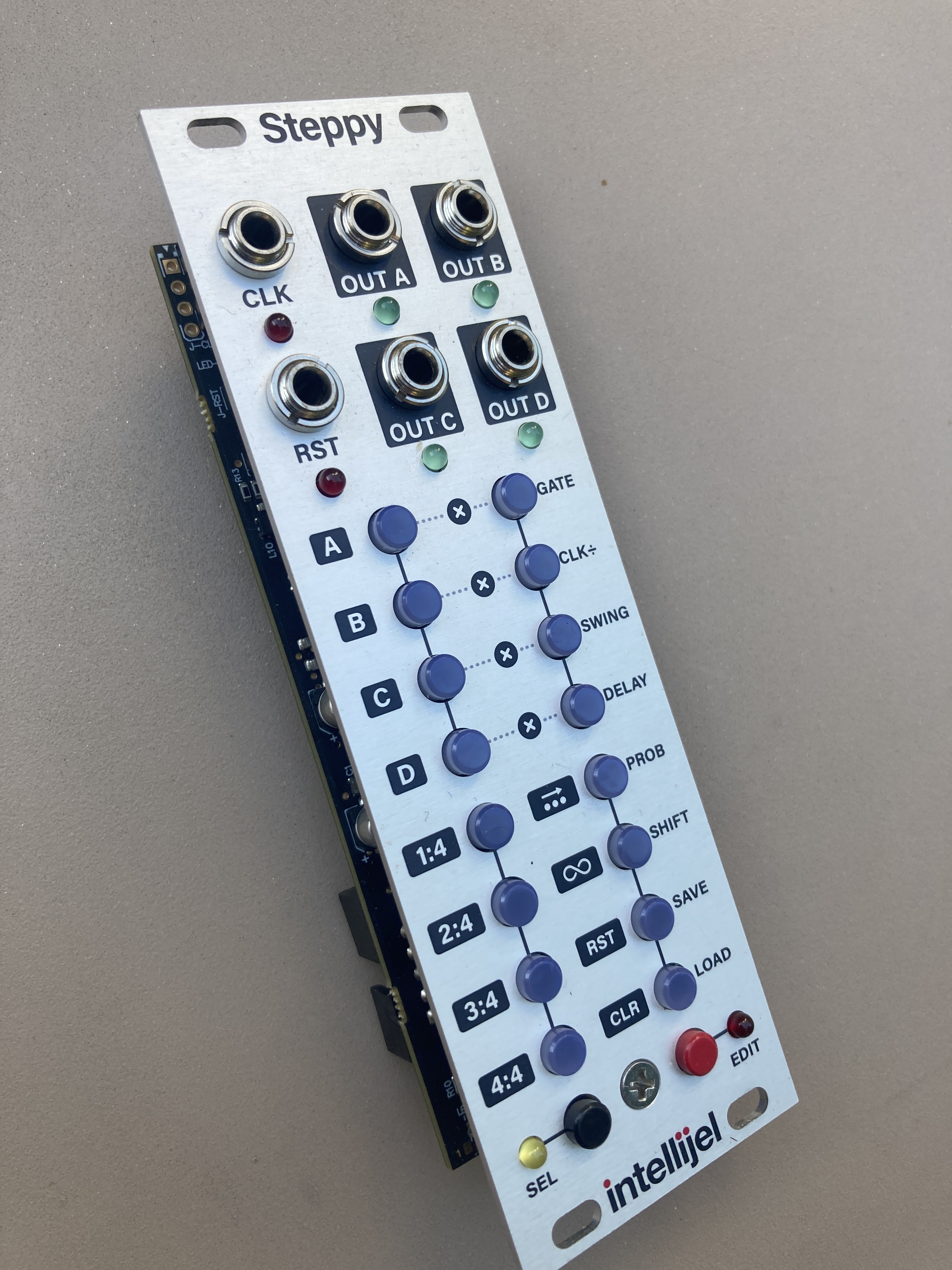 Intellijel Designs Steppy 1U ほぼ新品-