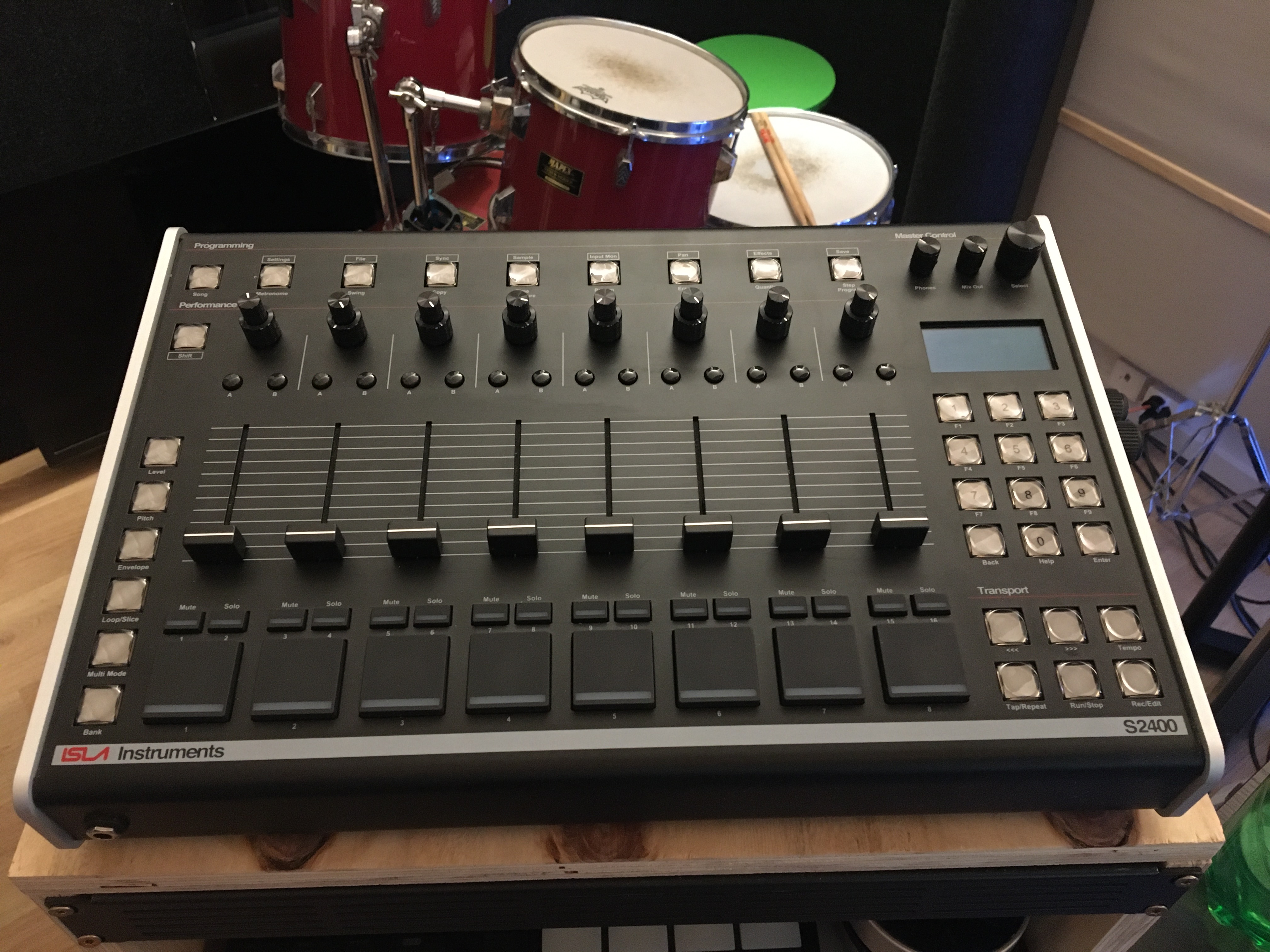 S2400 Isla Instruments S2400 Audiofanzine