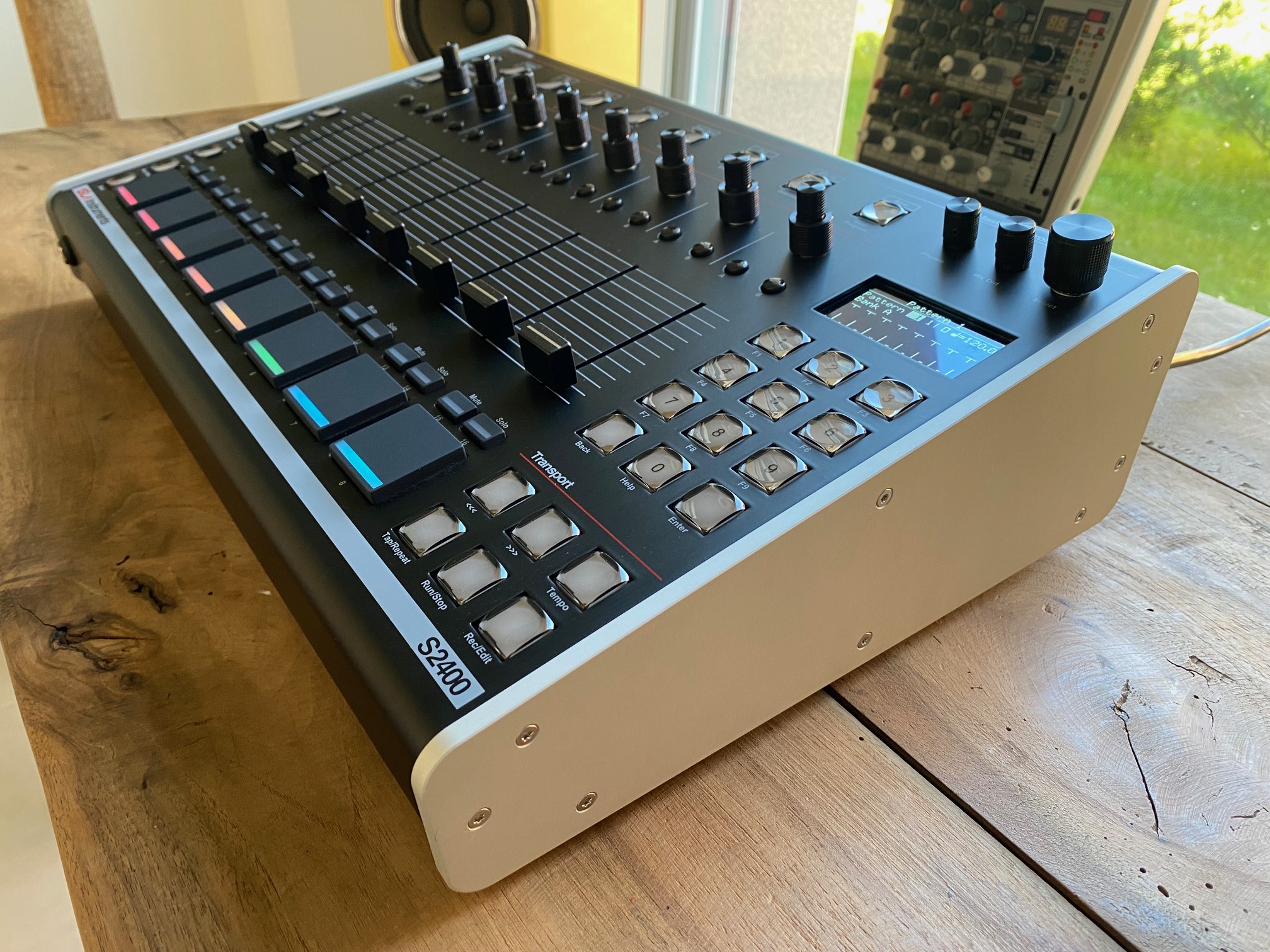 S2400 Isla Instruments S2400 Audiofanzine