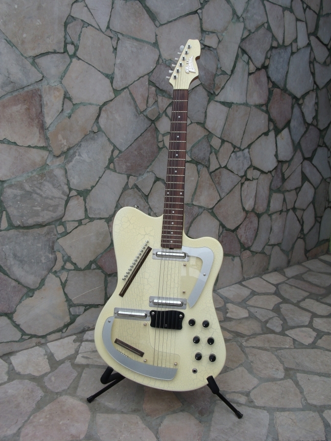 Modena Electric Sitar Italia Guitars Modena Electric Sitar Audiofanzine