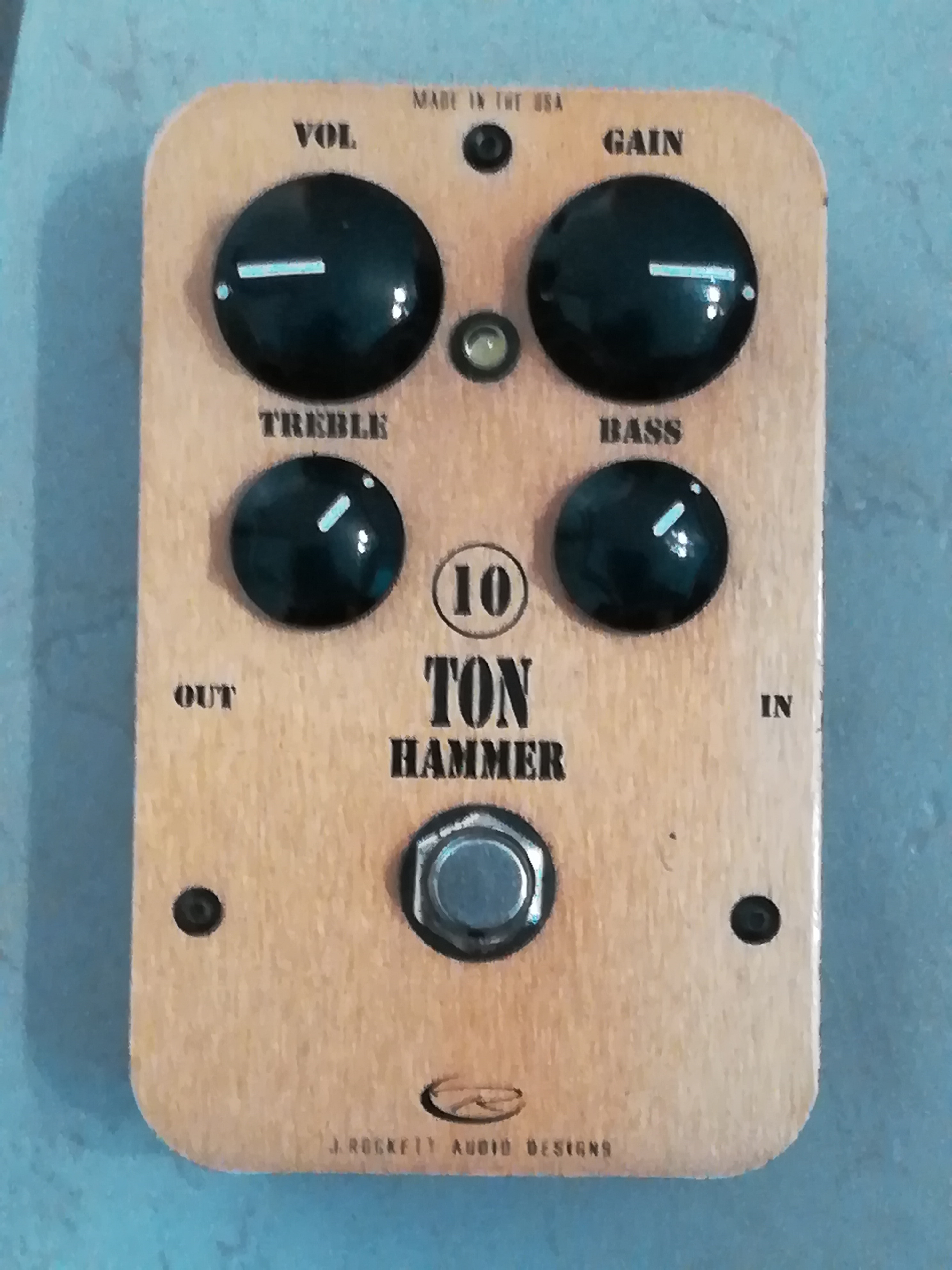 10 Ton Hammer J. Rockett Audio Designs 10 Ton Hammer Audiofanzine