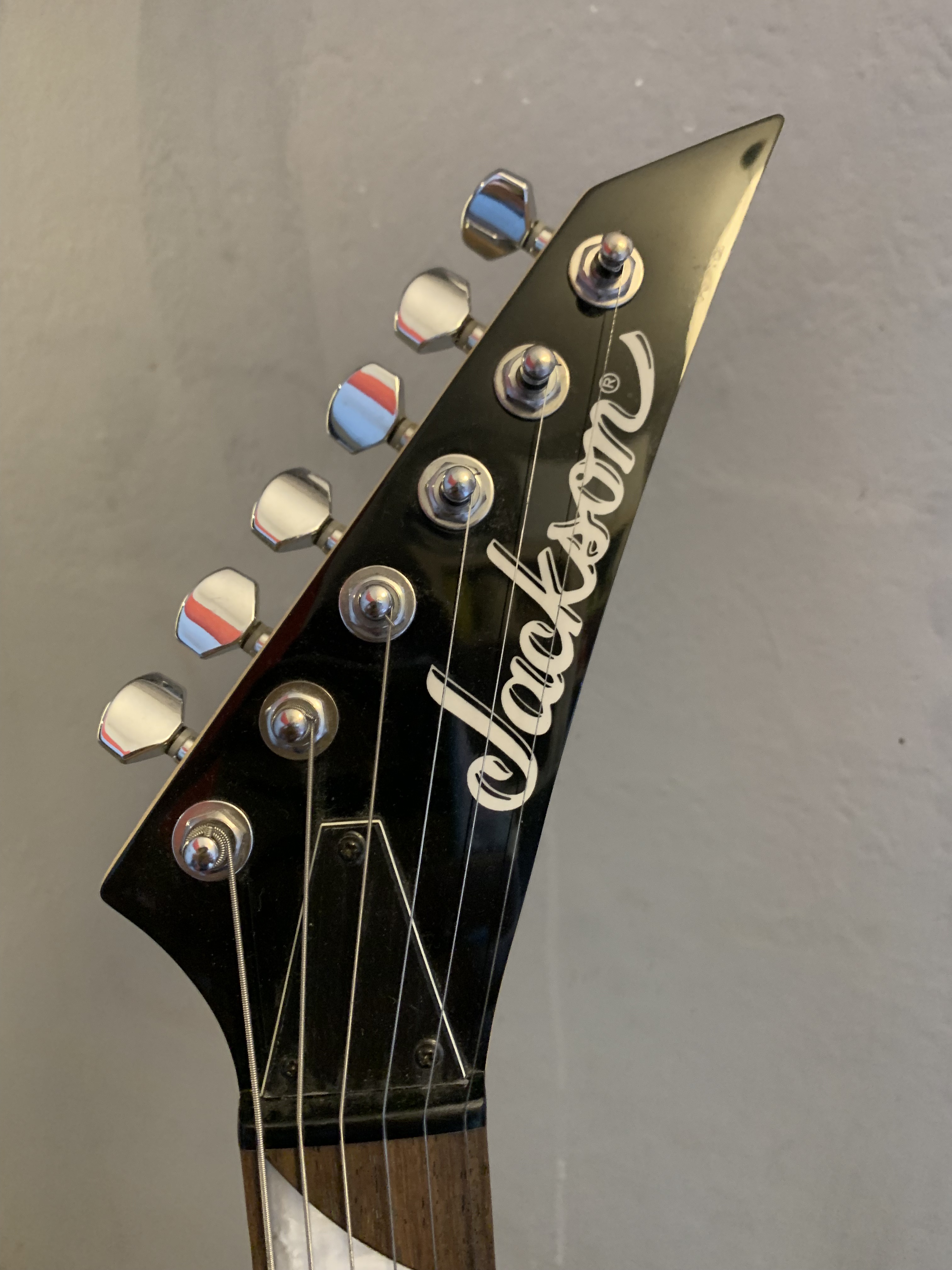 JS Dinky JS22R - Jackson JS Dinky JS22R - Audiofanzine