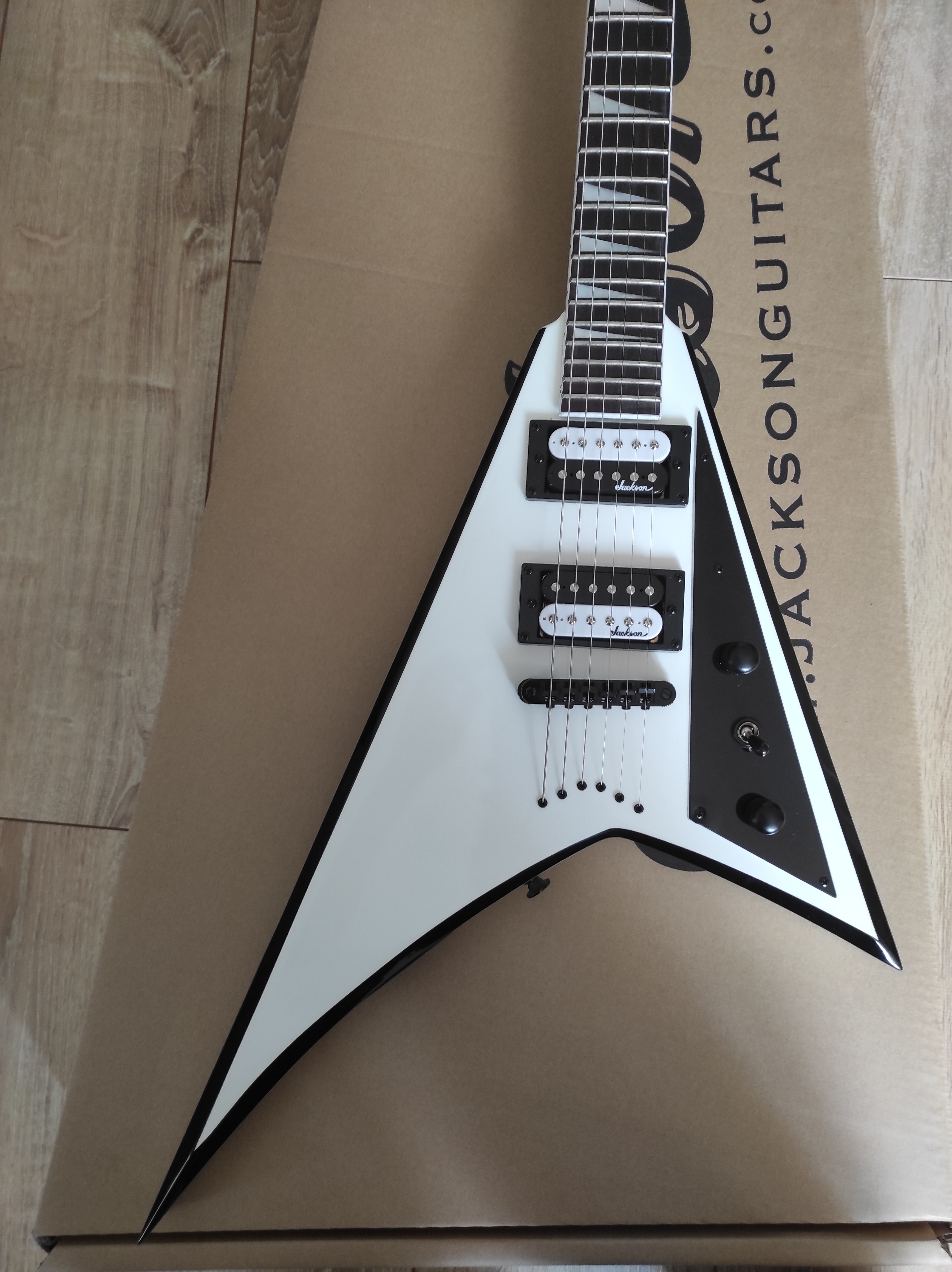 jackson js32t rhoads ah wh