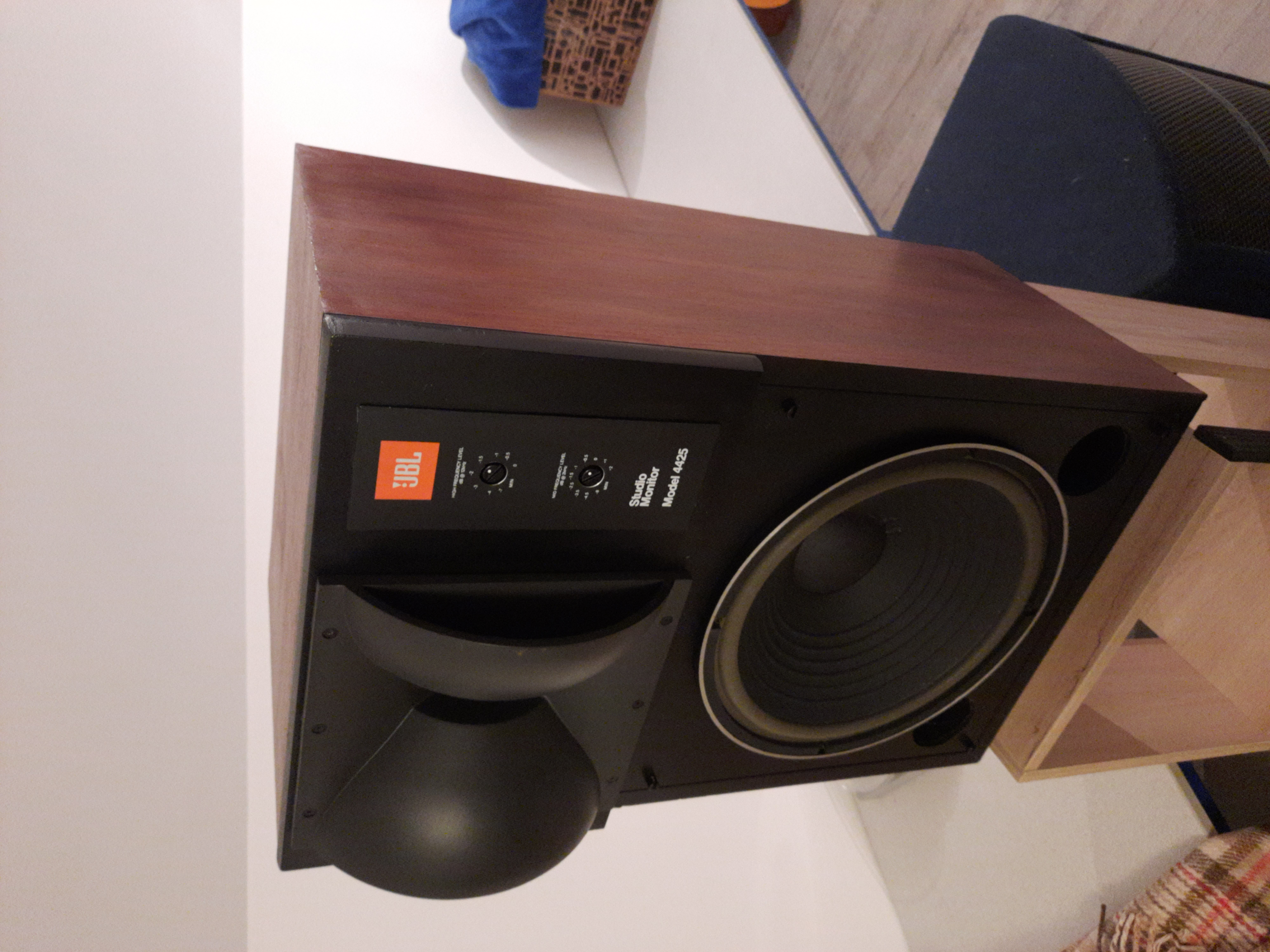 4425 - JBL 4425 - Audiofanzine 4425 - JBL 4425 - Audiofanzine
