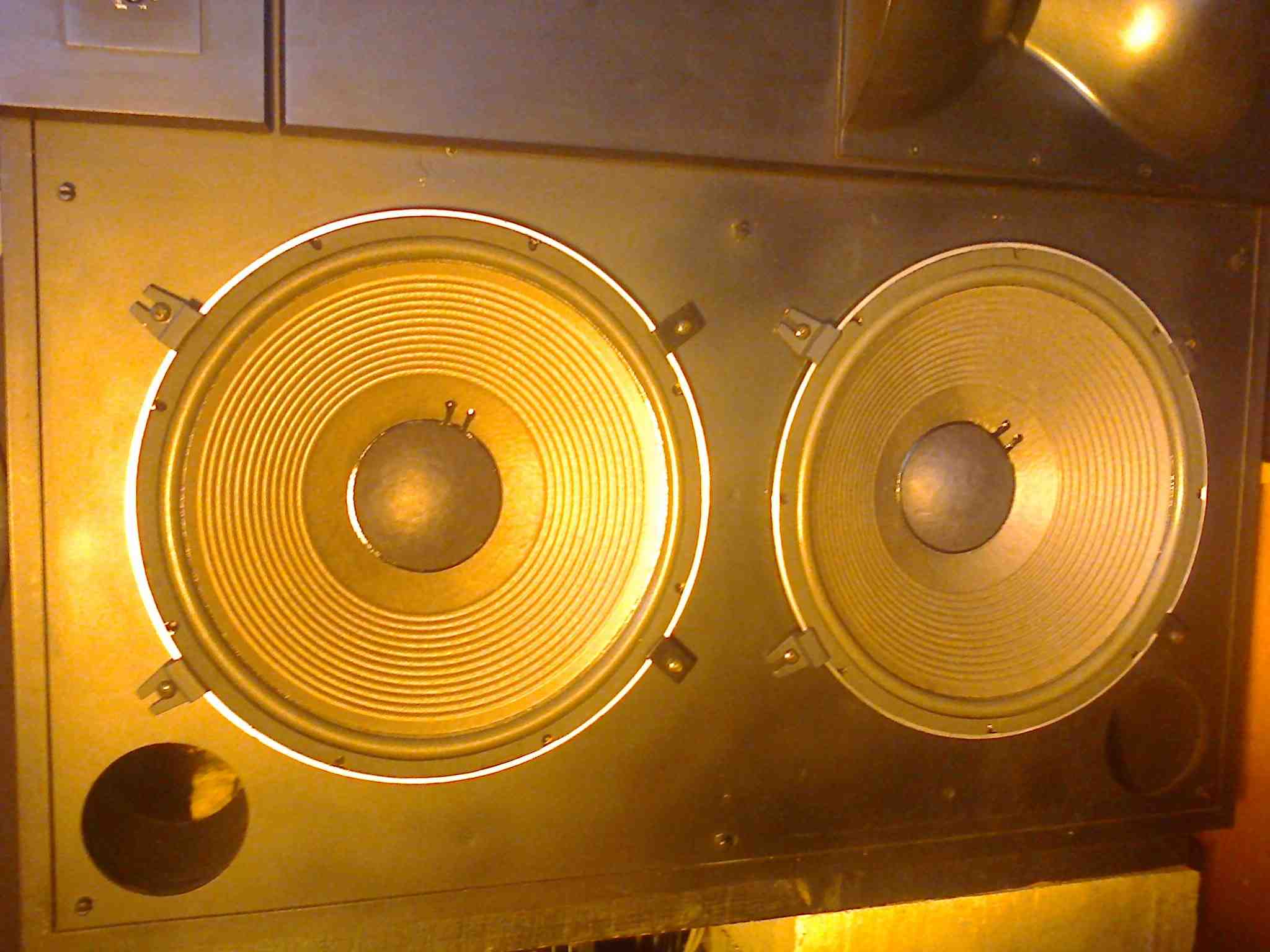 4435 - JBL 4435 - Audiofanzine