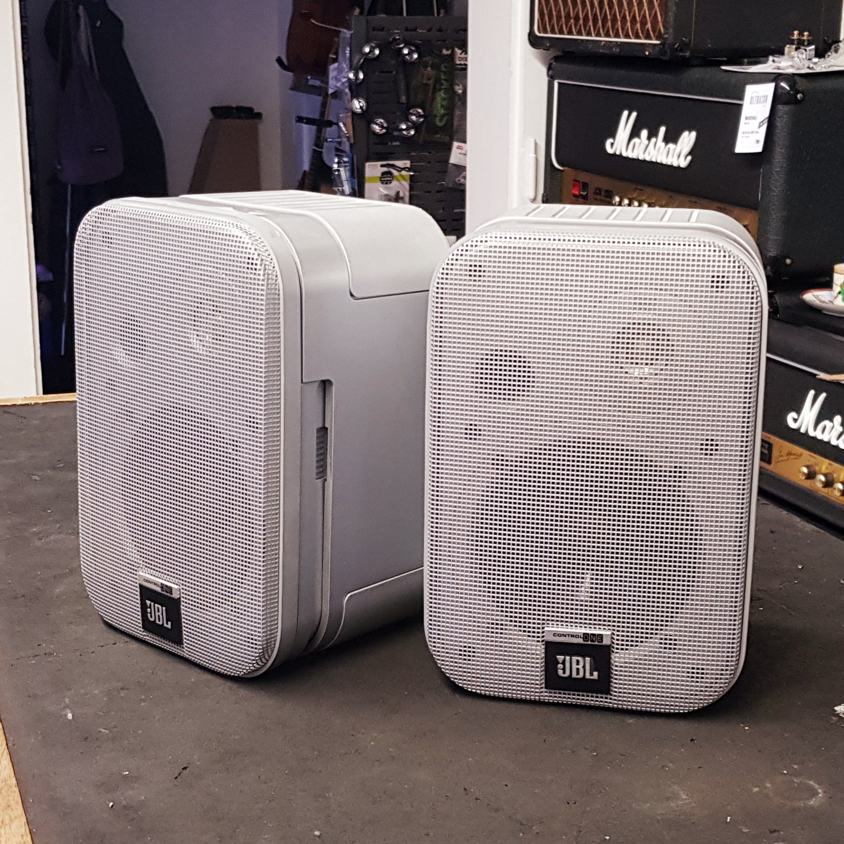 Control 1 JBL Control 1 Audiofanzine