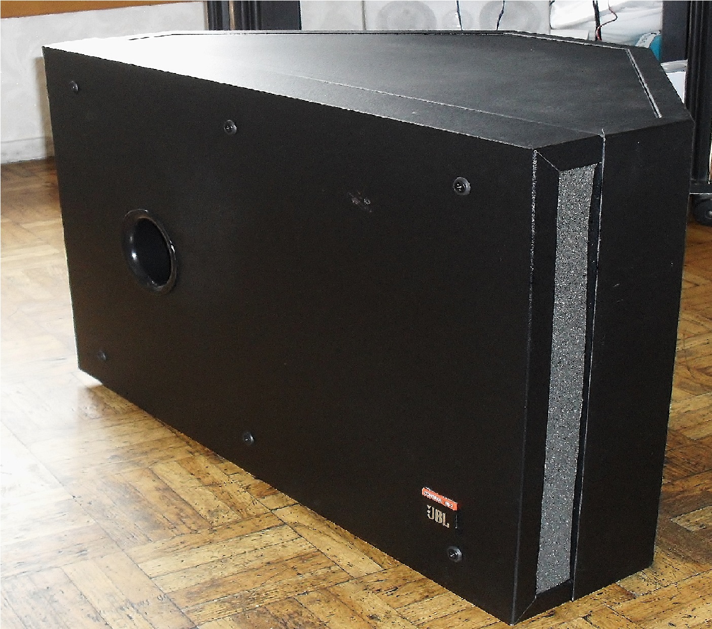 JBL Control SB 2 Image 853743 Audiofanzine jbl-control-sb-2-image-853743-audiofanzine