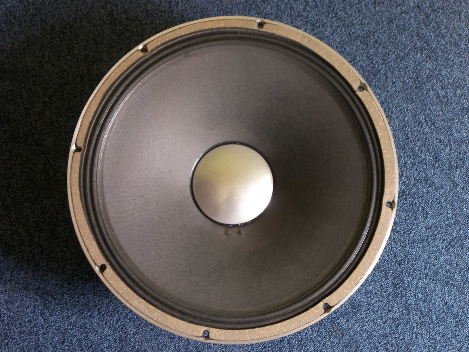 JBL E130 image (124902) Audiofanzine