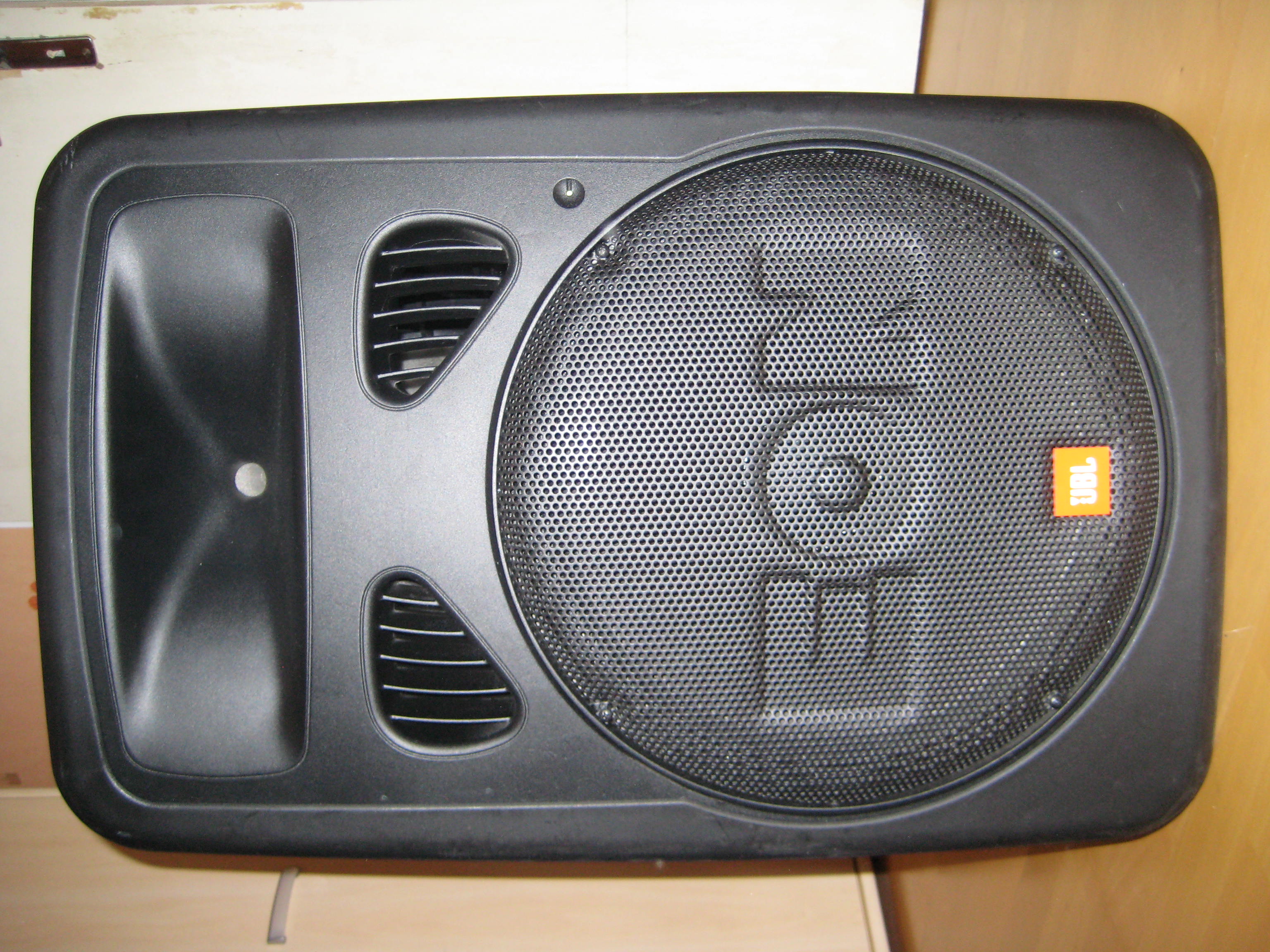 JBL EON 15 G2 image (515750) Audiofanzine