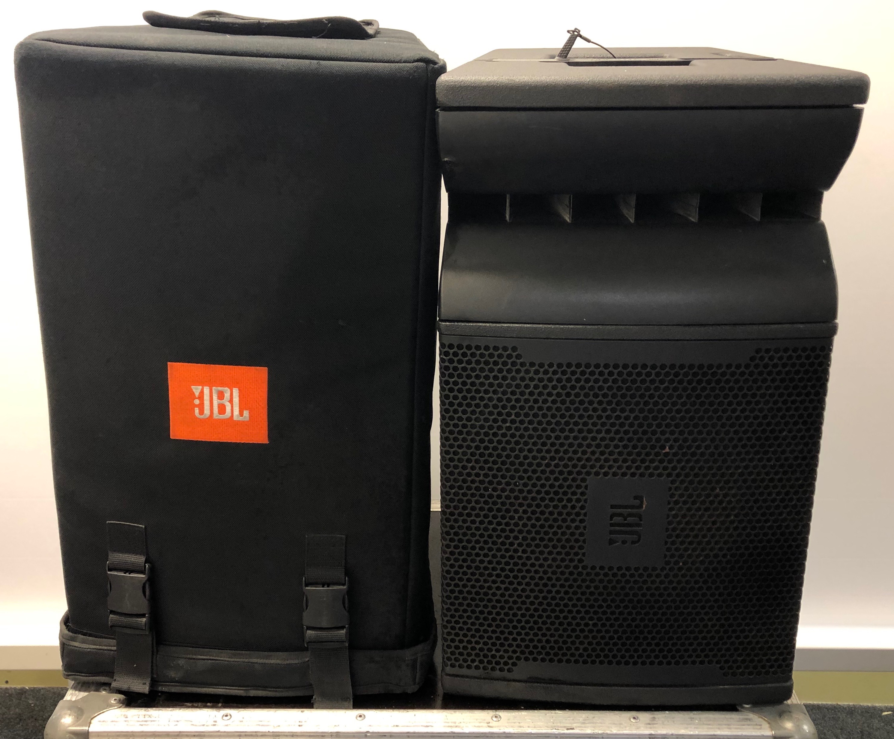 VRX932LA JBL VRX932LA Audiofanzine