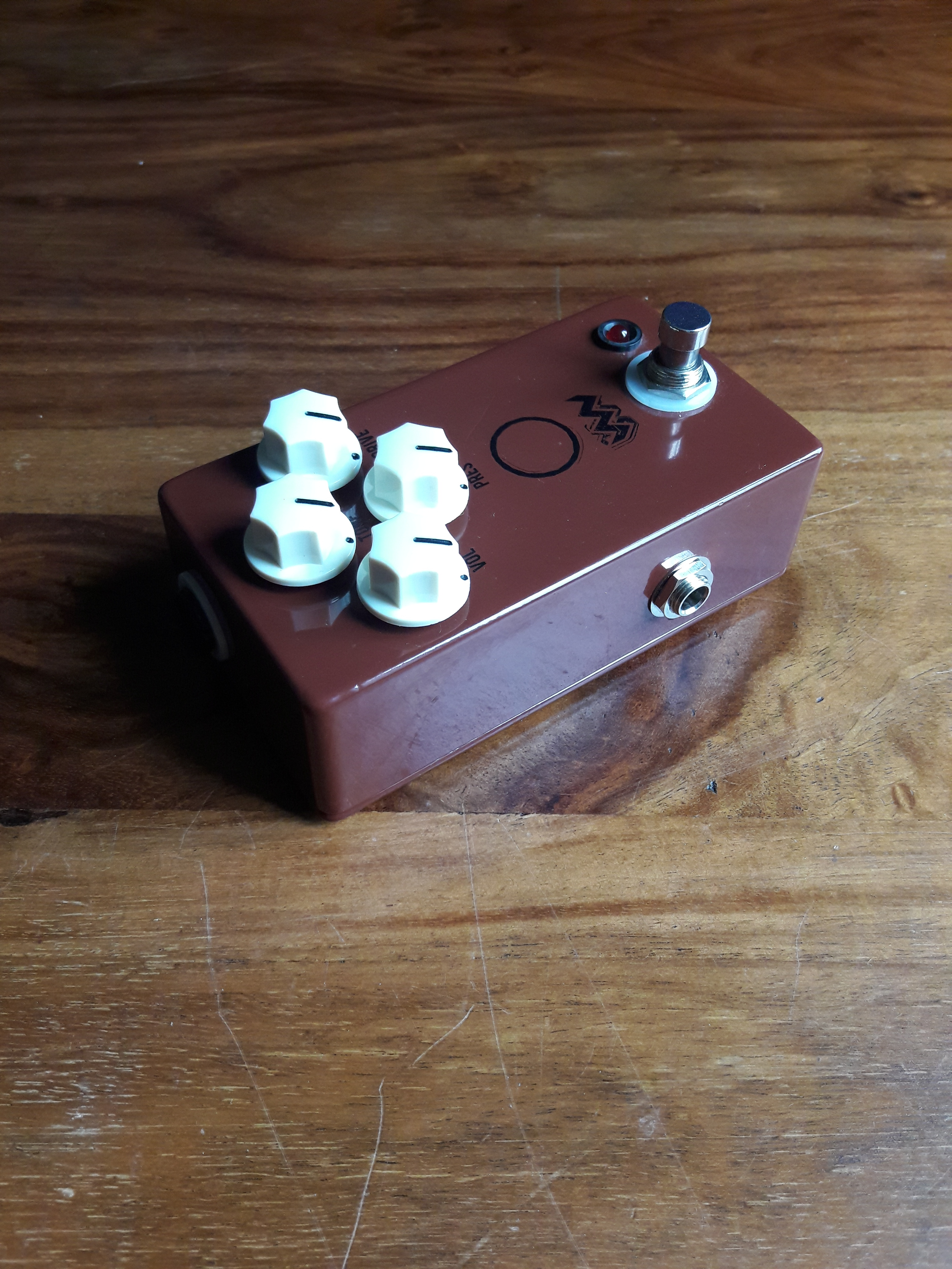 ANGRY CHARLIE V2 - JHS Pedals Angry Charlie V2 - Audiofanzine