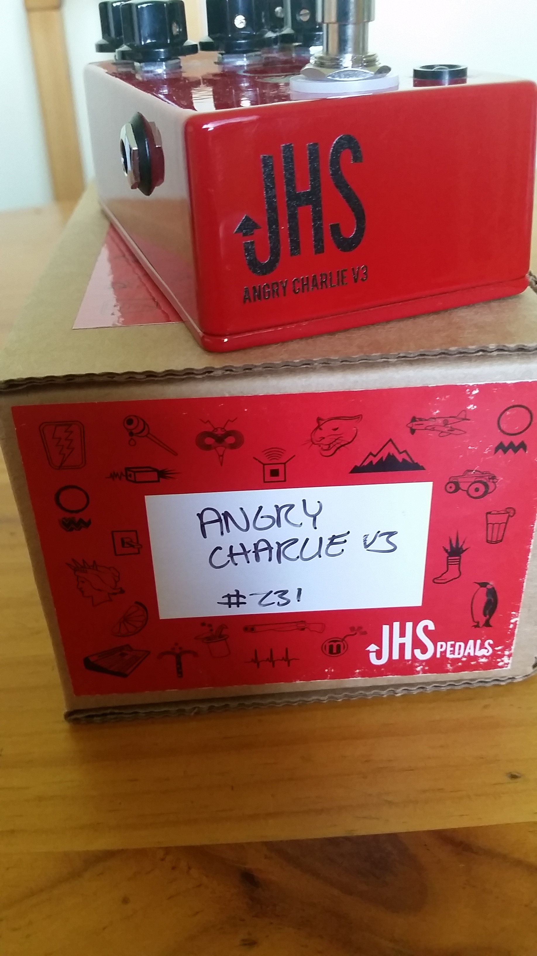 ANGRY CHARLIE V3 JHS Pedals Angry Charlie V3 Audiofanzine