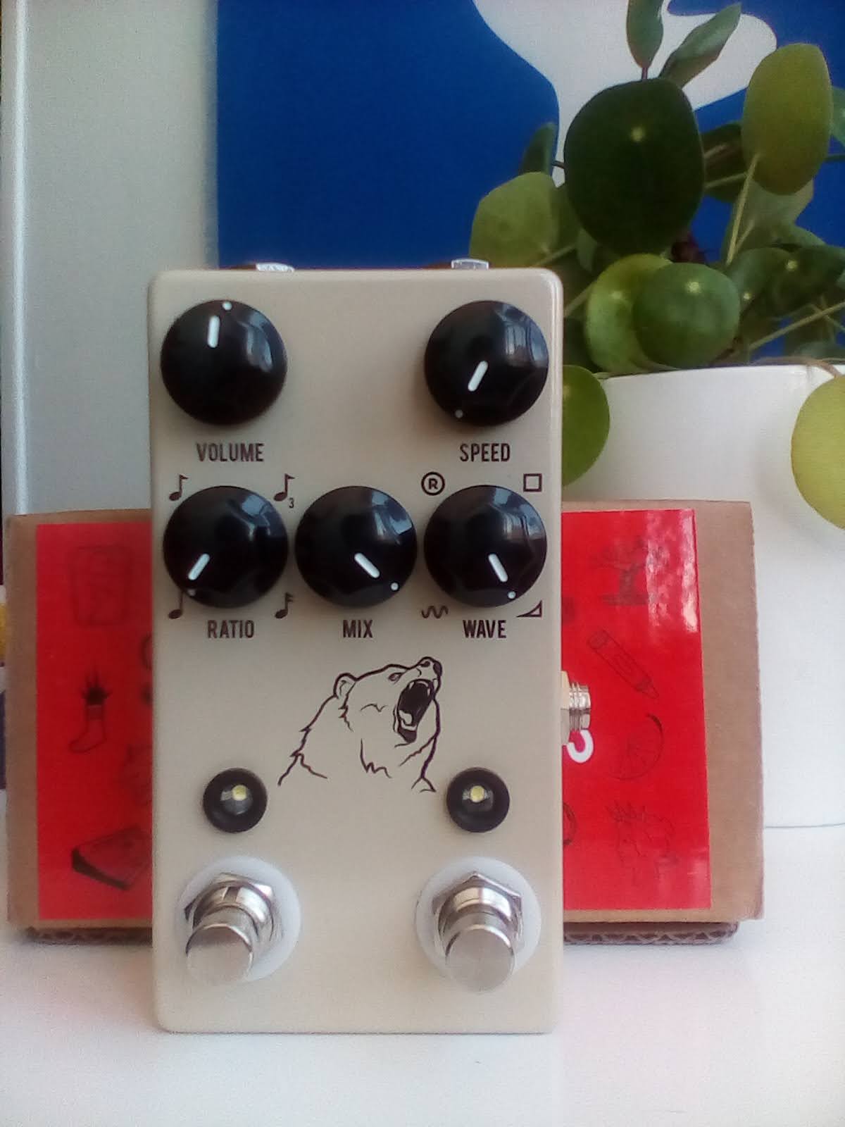 Kodiak Tremolo JHS Pedals Kodiak Tremolo Audiofanzine