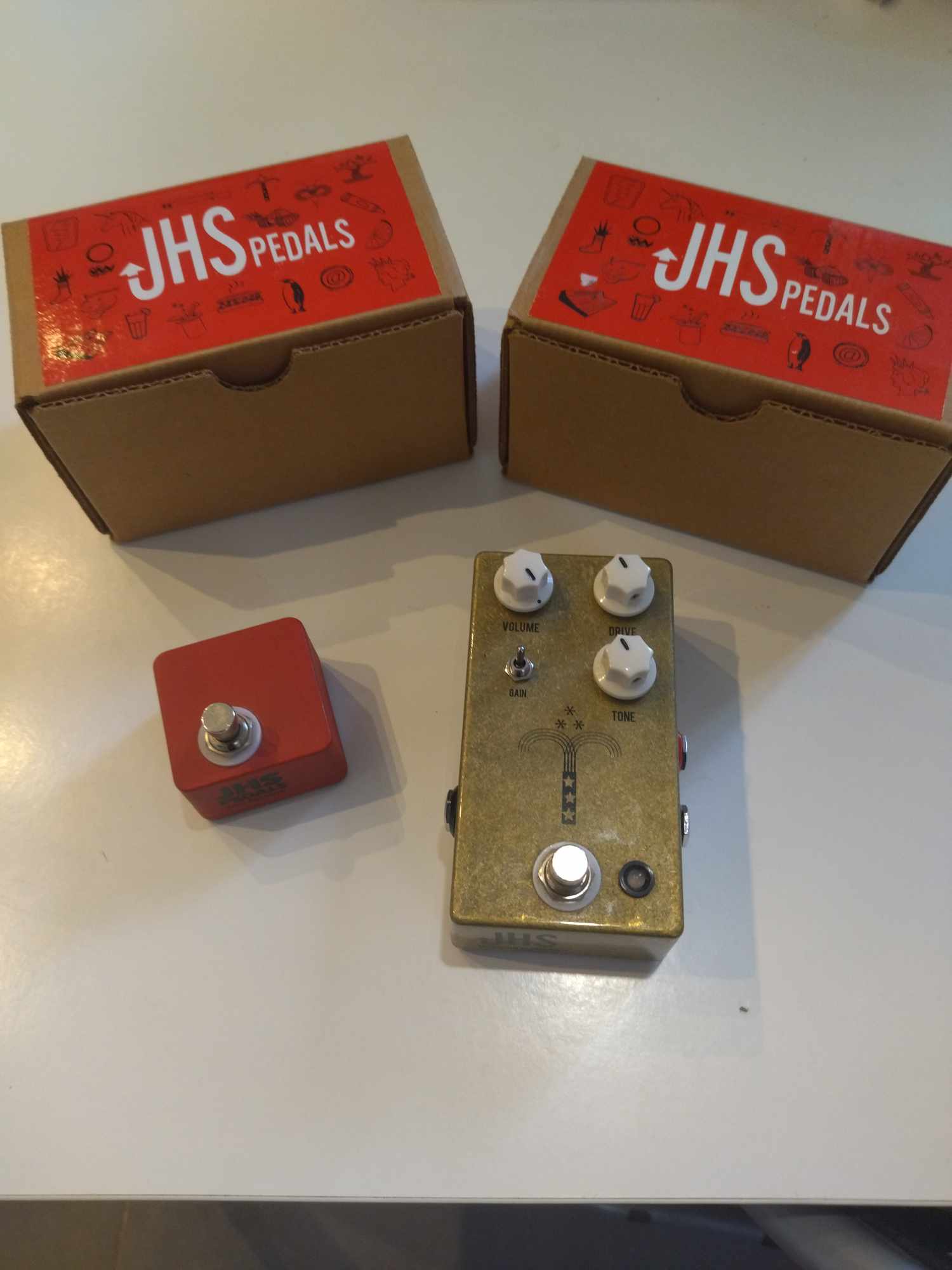 JHS Morning Glory + red Remote (Aquitaine) Audiofanzine