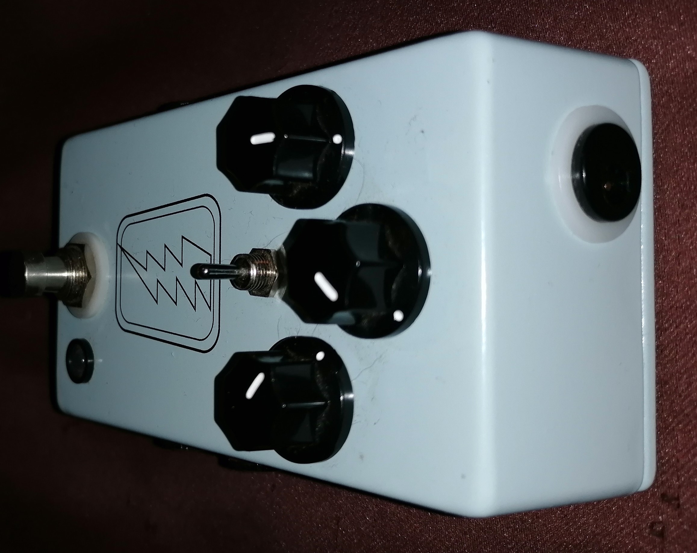 Red Remote JHS Pedals Red Remote Audiofanzine