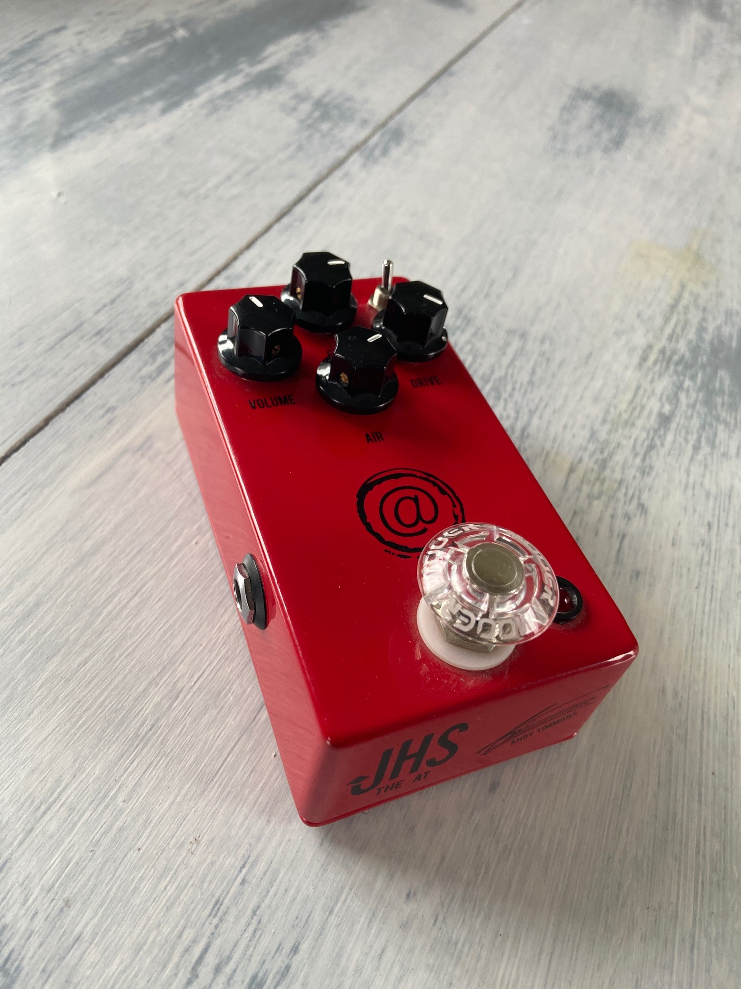 The AT Andy Timmons Signature JHS Pedals   Audiofanzine