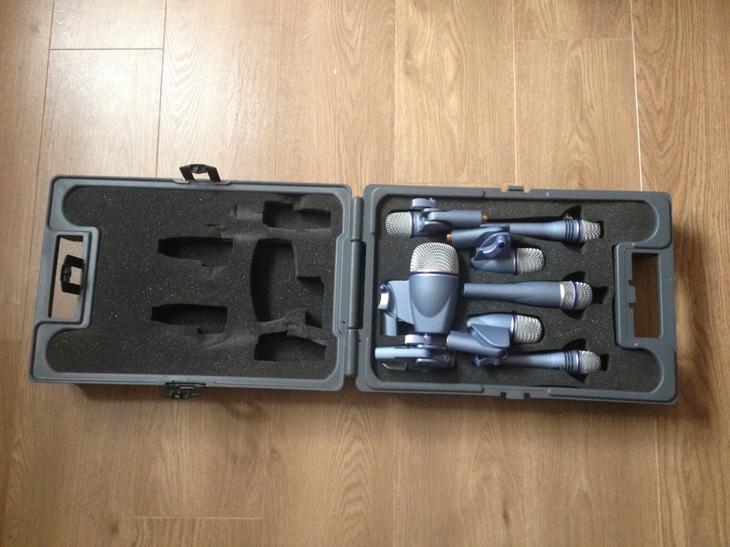 NX9 JTS NX9 Audiofanzine