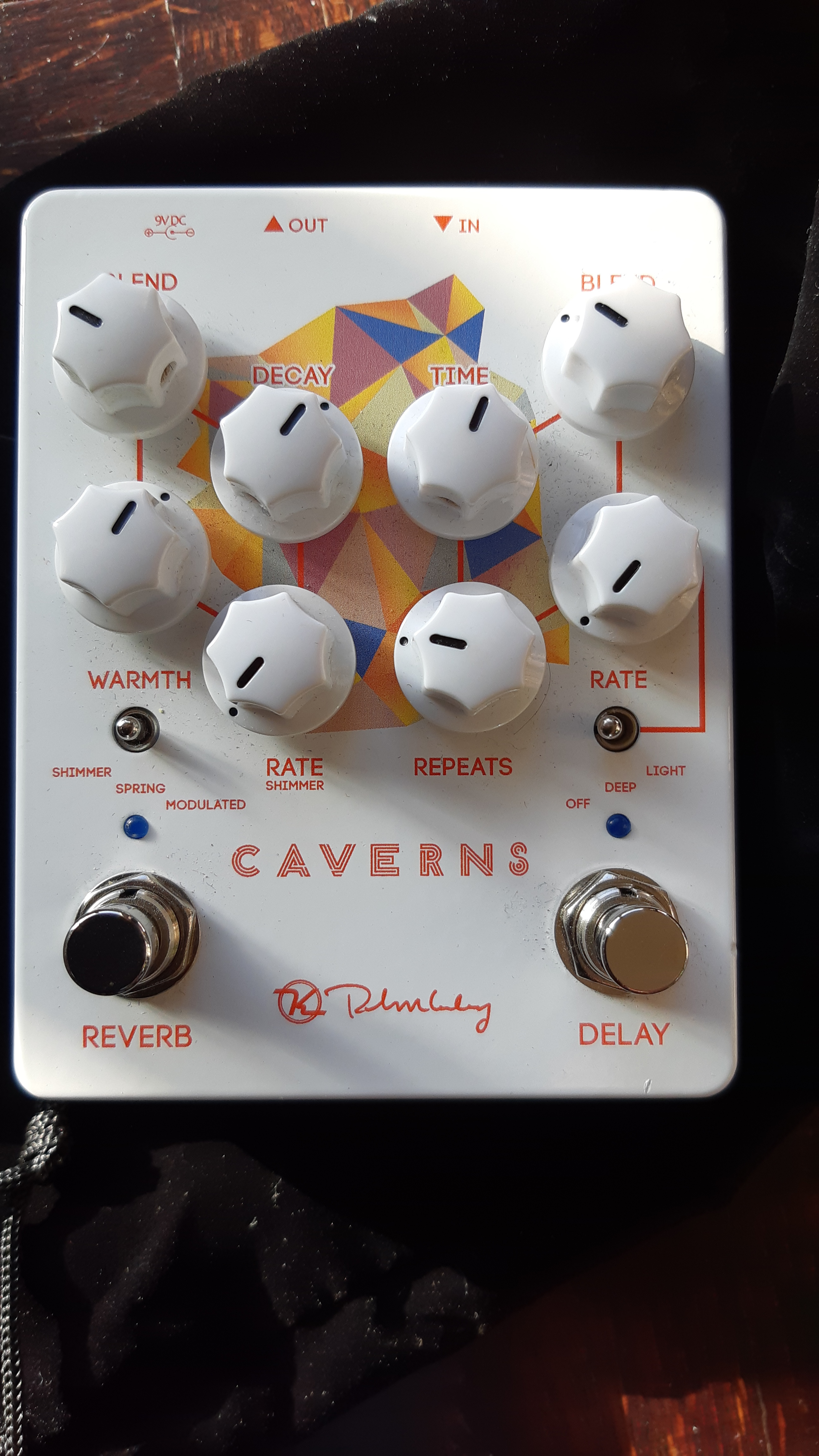 Keeley Caverns V2 Delay Reverb【限定カラー】 お得なクーポン配布中