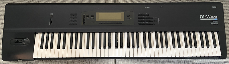 30年前のシンセを蘇らせる。 KORG 01/W Initialize - YouTube