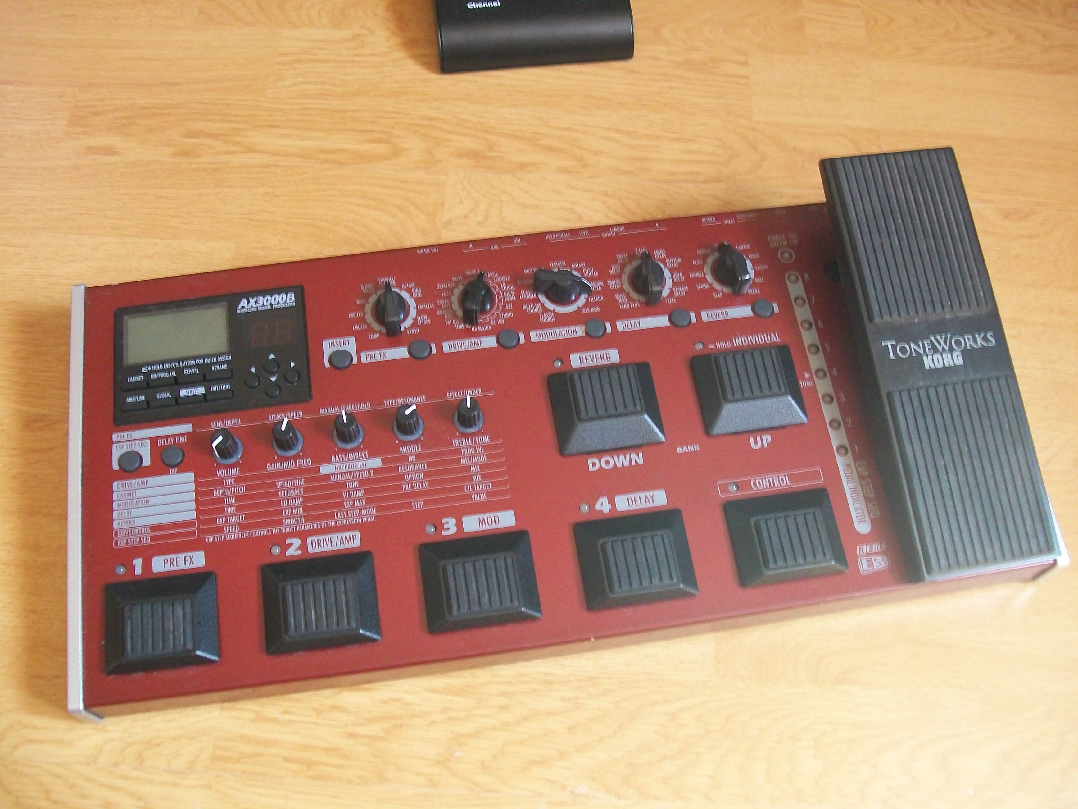 Гитарный процессор korg. Korg ax3000b. toneworks korg ax3g. korg toneworks процессор. korg процессор ax-5 b.