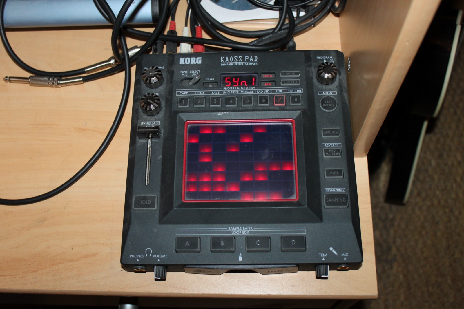 Kaoss pad 2. Korg процессор эффектов. Korg kaoss pad quad. Korg kaoss. Korg kaoss.