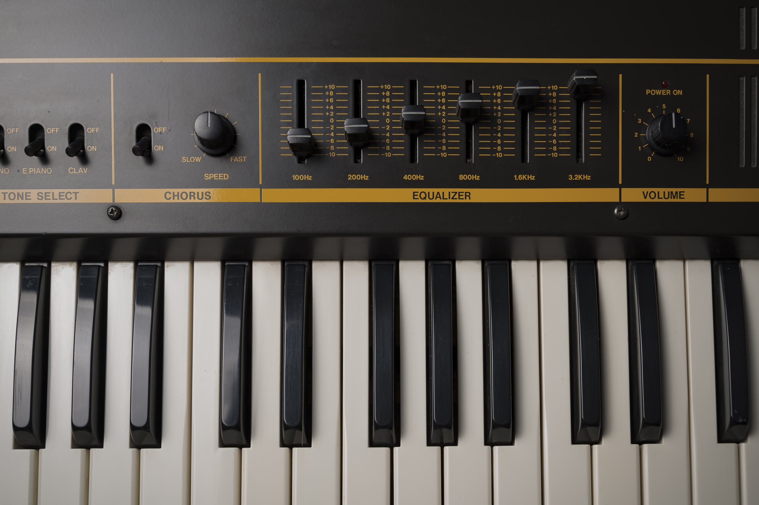 経典 LP-10 - Korg LP-10 - Audiofanzine 鍵盤楽器