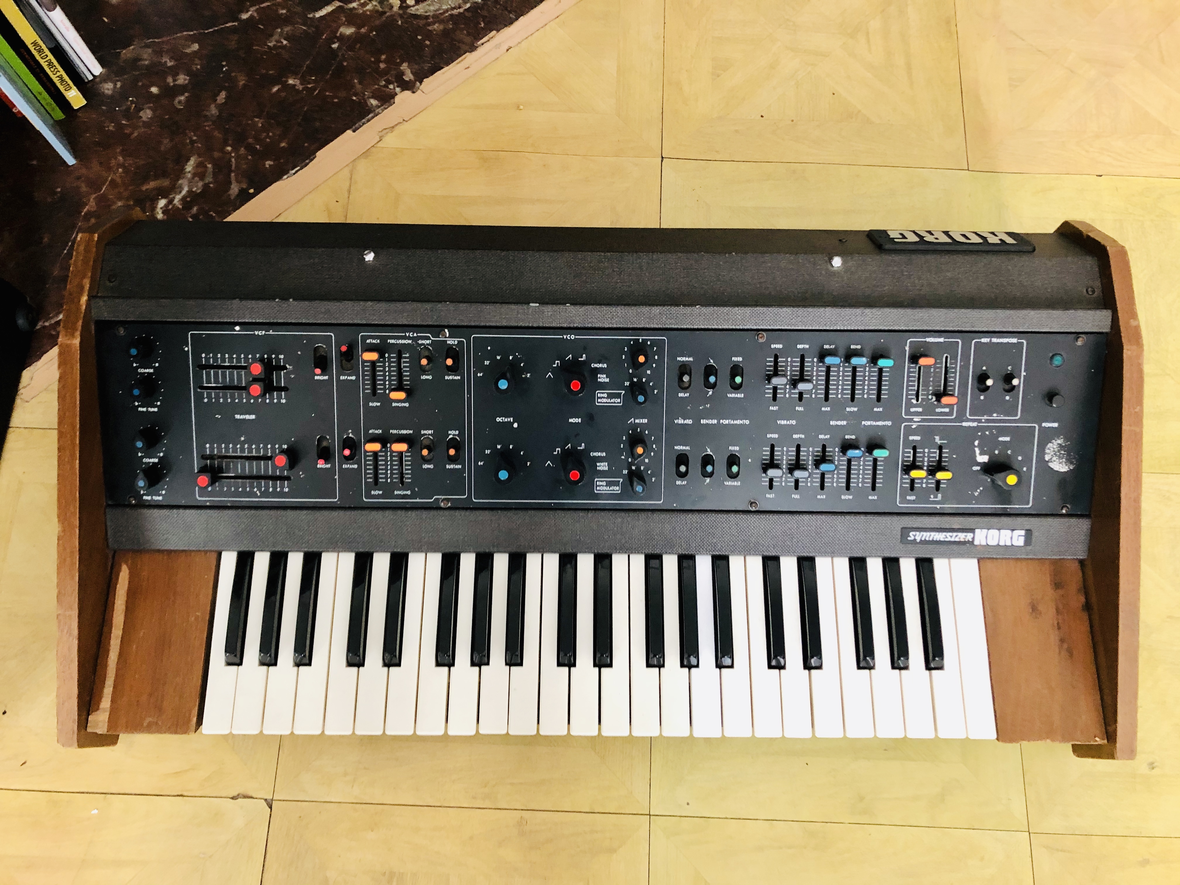 MaxiKorg 800  DV Korg  MaxiKorg 800  DV Audiofanzine