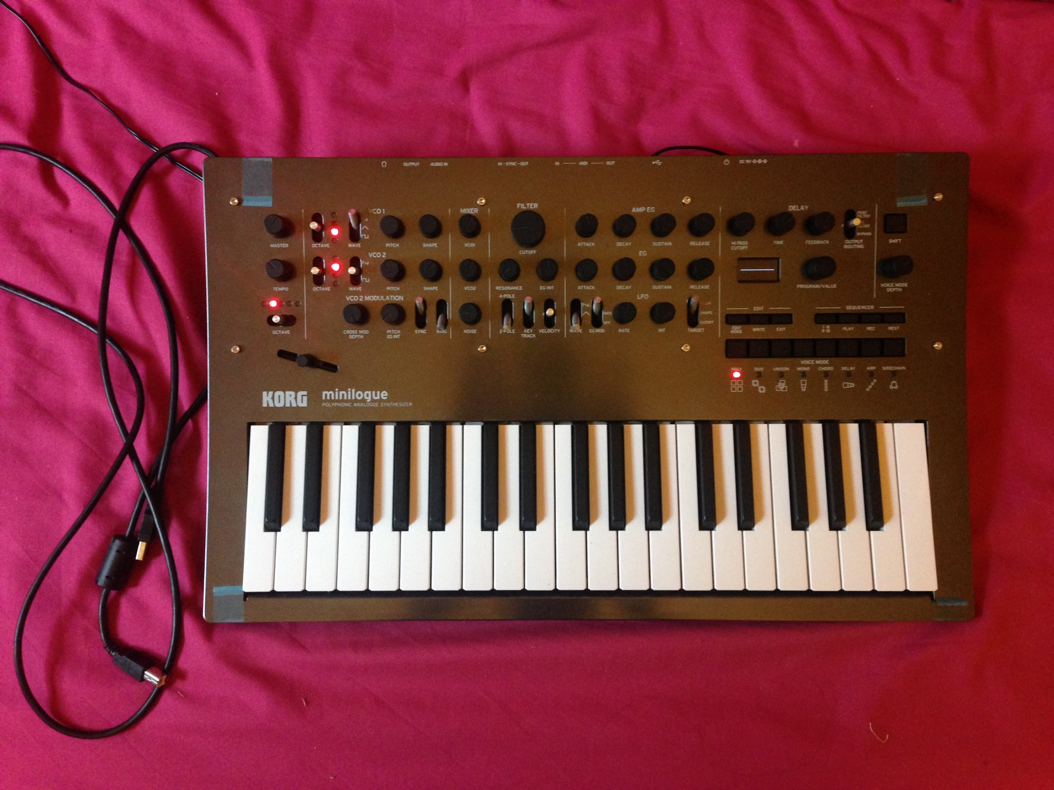 Vends Minilogue Comme neuf (MidiPyrénées) Audiofanzine