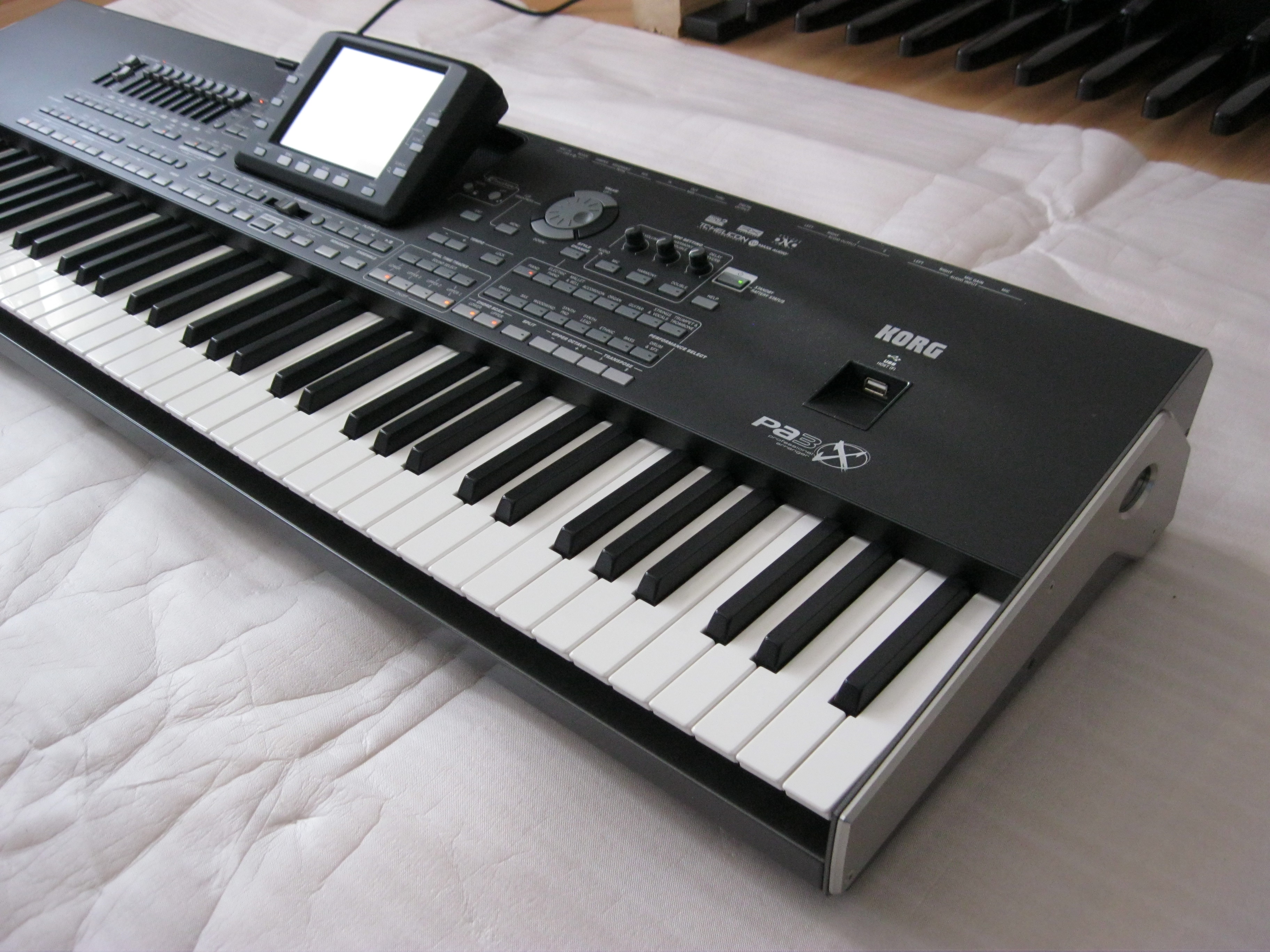  Korg Pa3X  76 image 763708 Audiofanzine