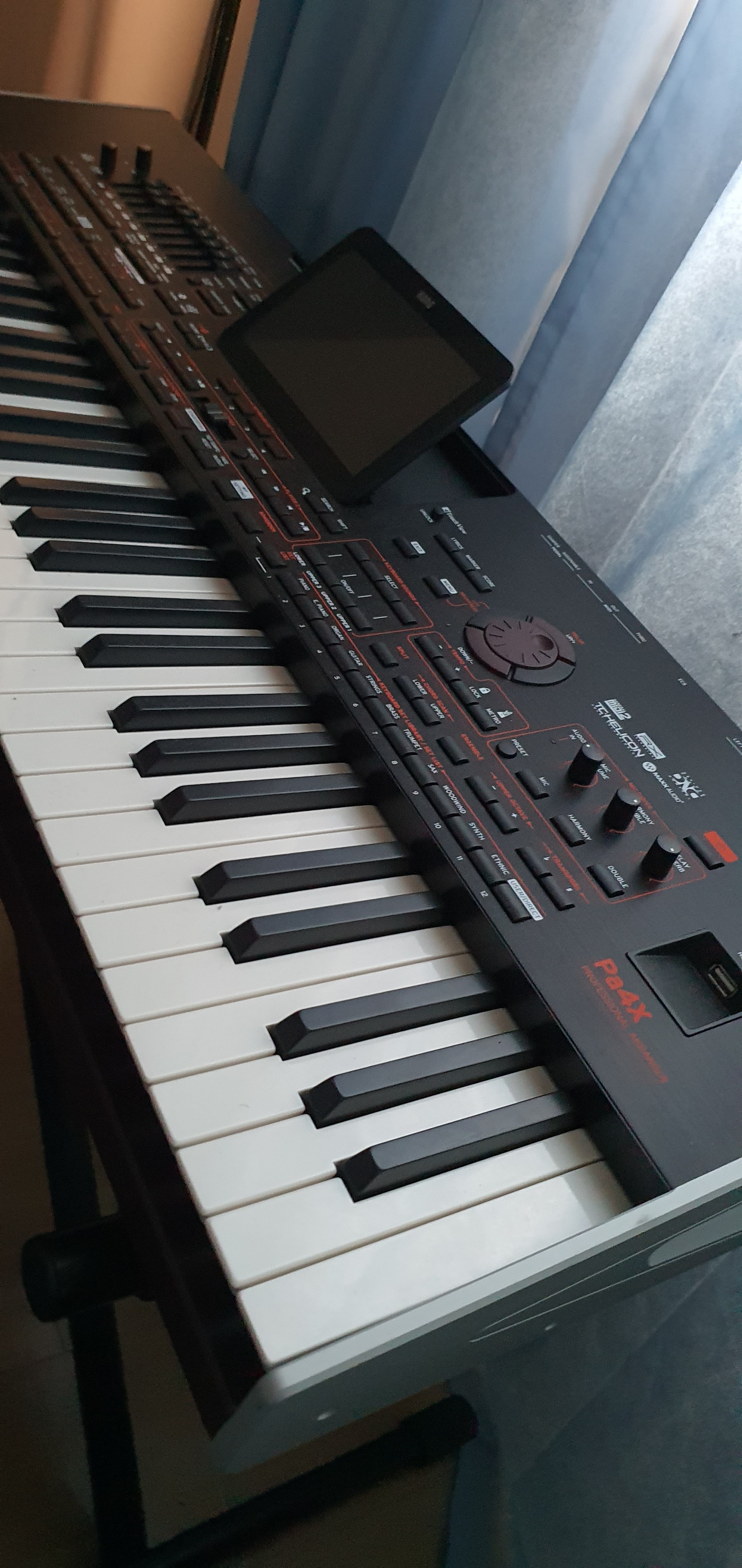 Pa4X 61 Pa4X 61 Audiofanzine