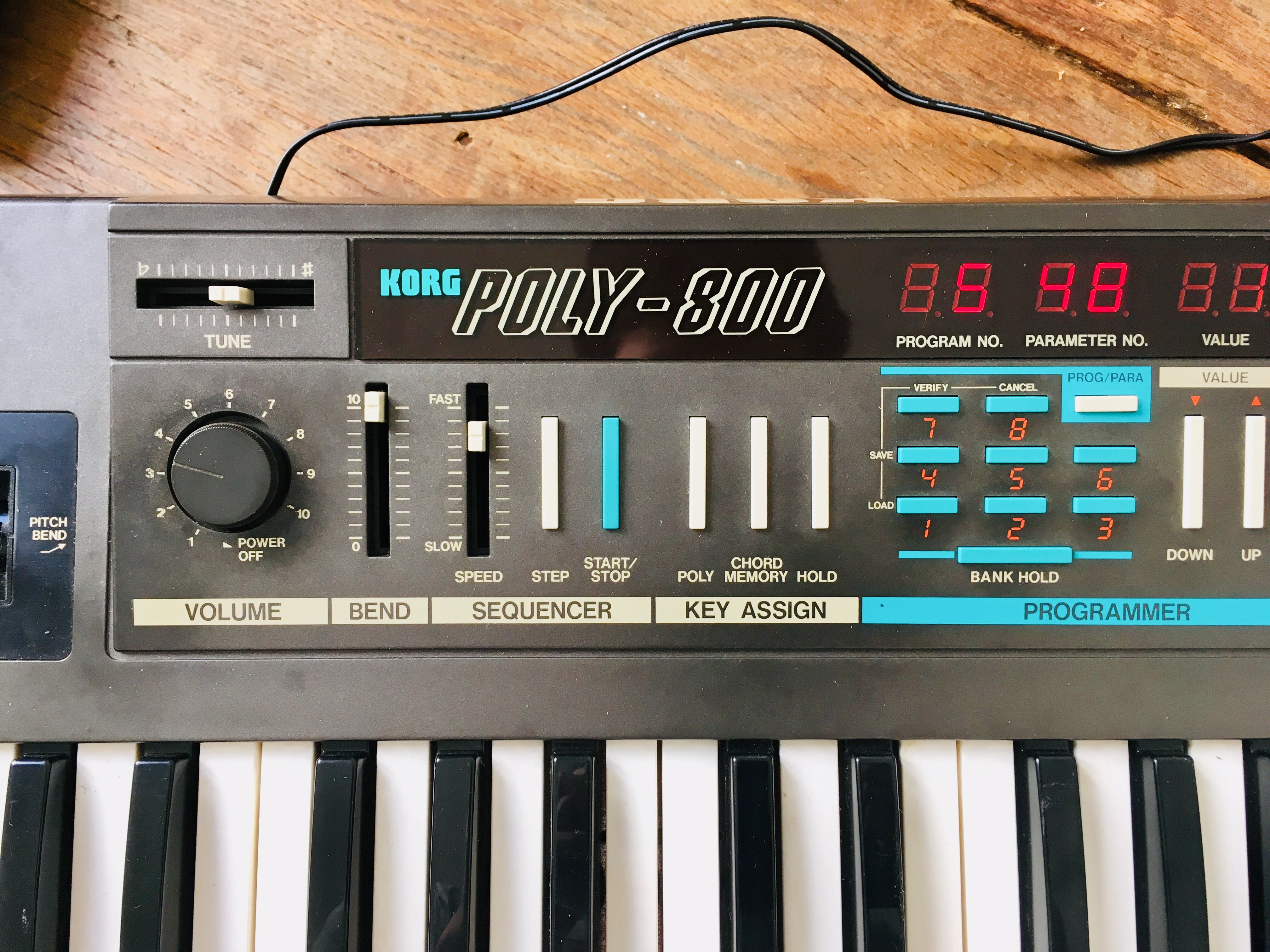 Korg Poly-800 - Audiofanzine