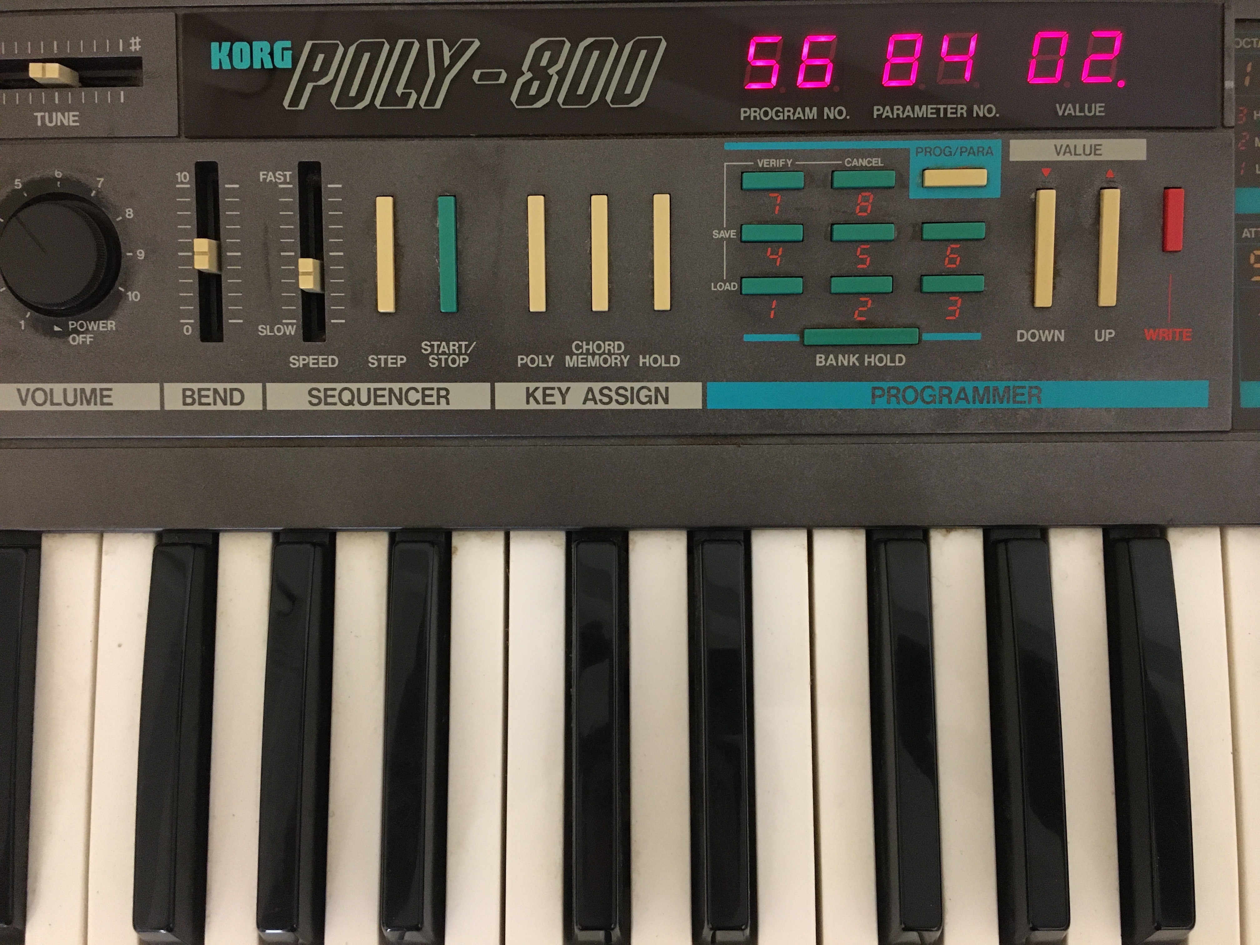 Poly-800 - Korg Poly-800 - Audiofanzine