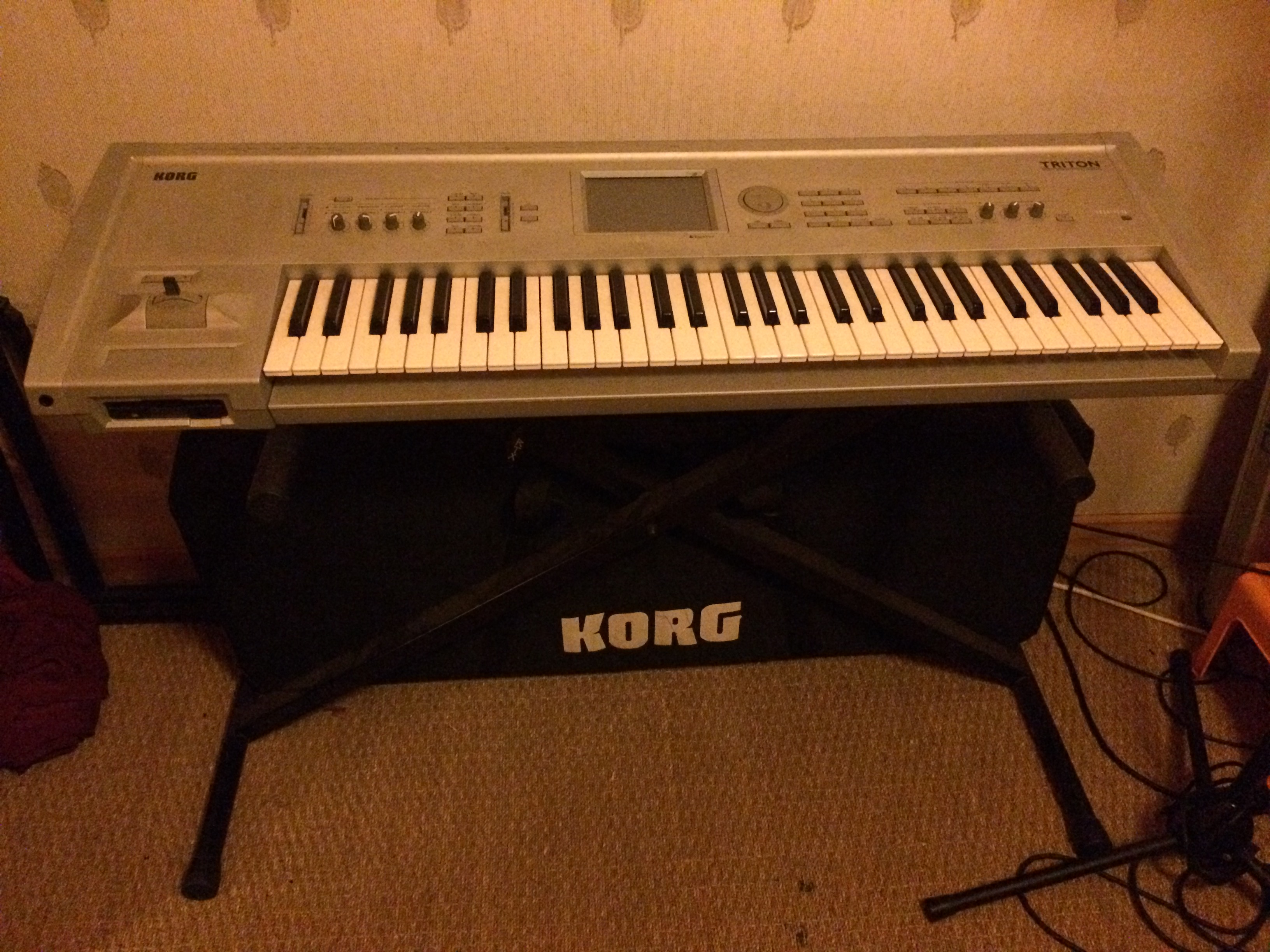 Photo Triton 61 workstation triton (1110778) Audiofanzine