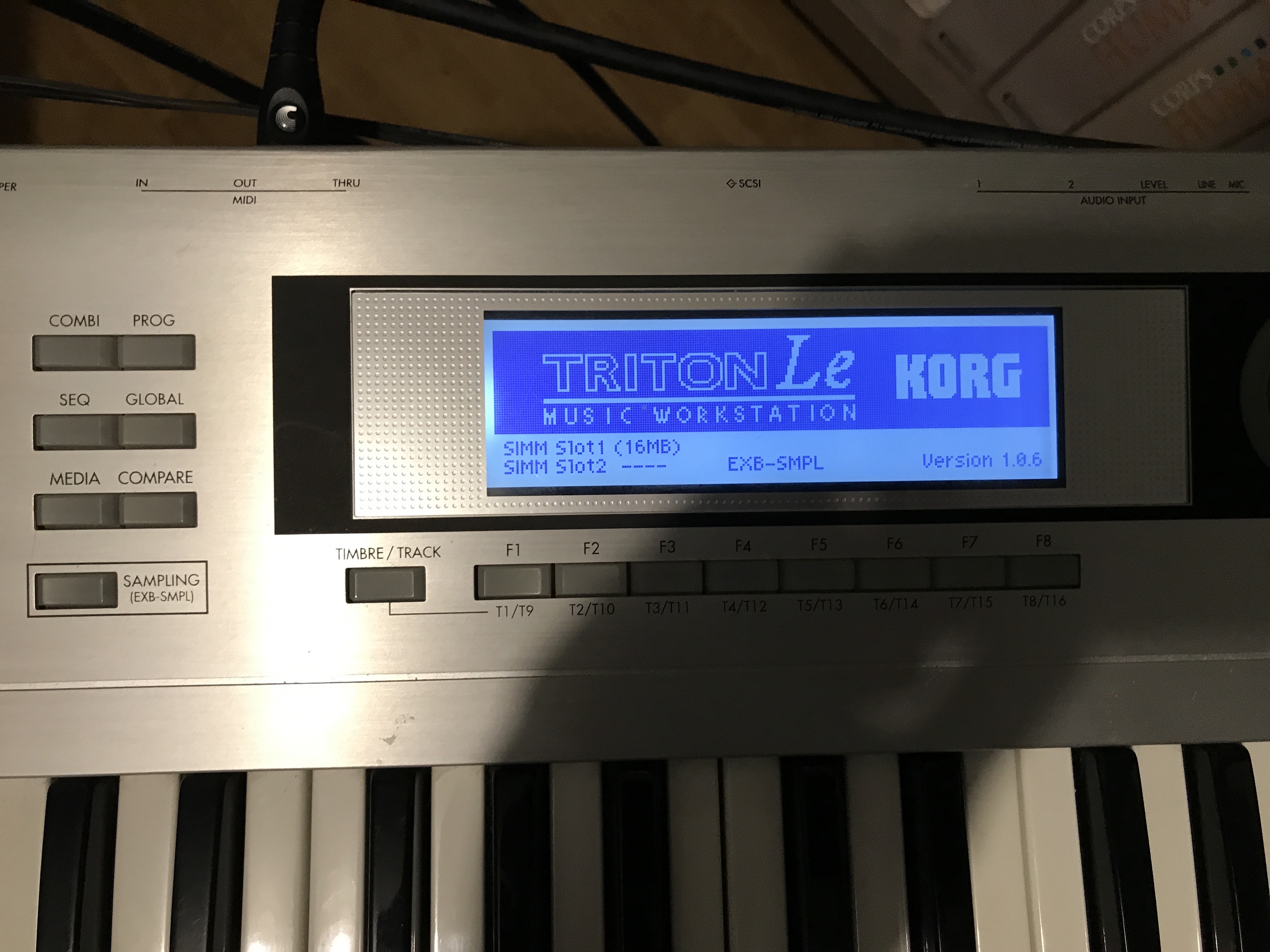 TRITON LE 61 Triton Le 61 Audiofanzine