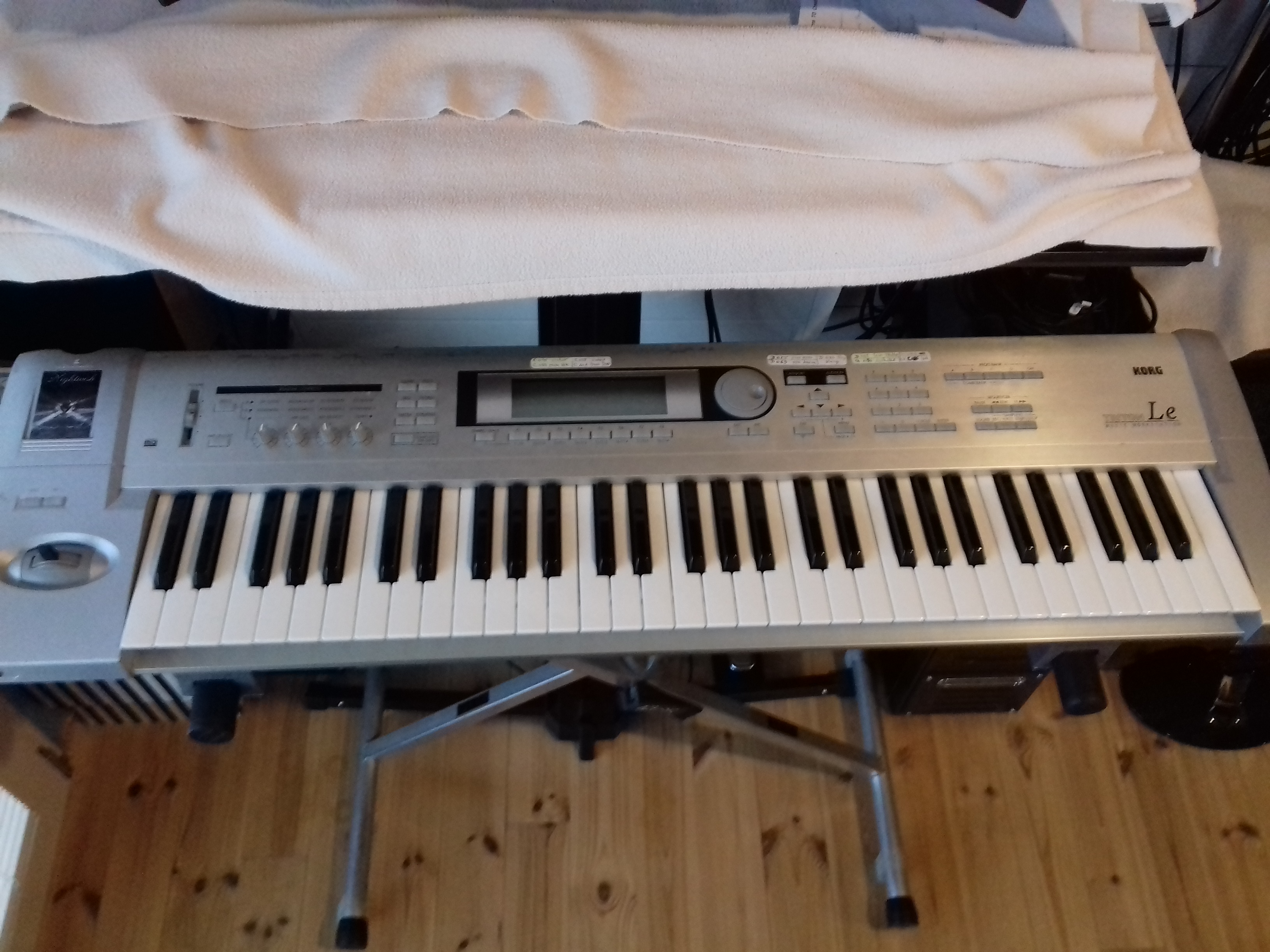 Triton Le 61 Triton Le 61 Audiofanzine