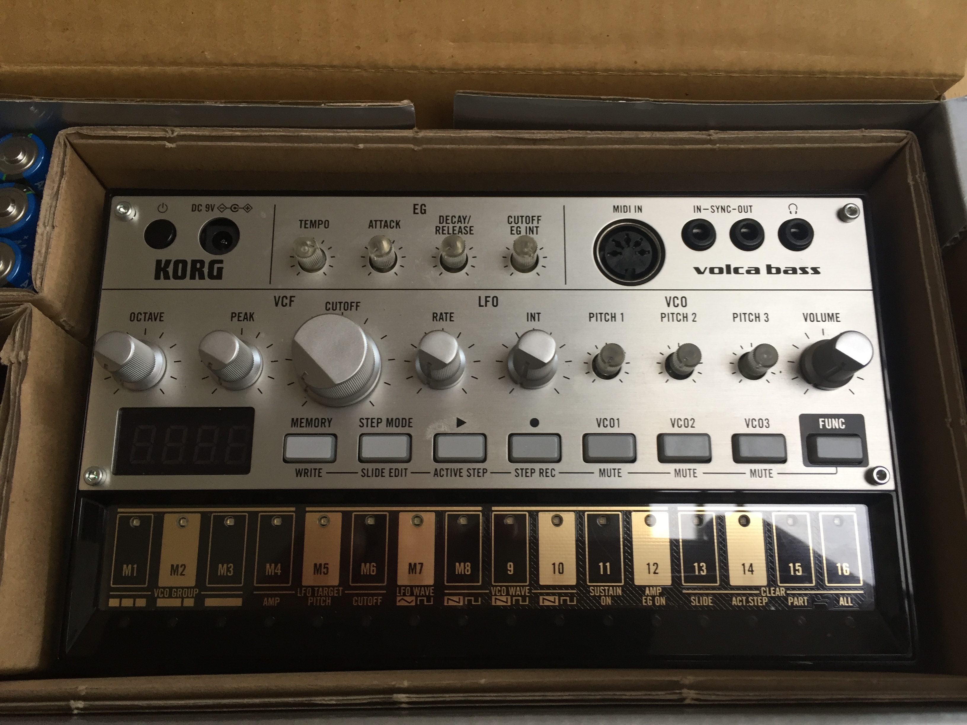 アナログベースシンセサイザー KORG volca bass+secpp.com.br