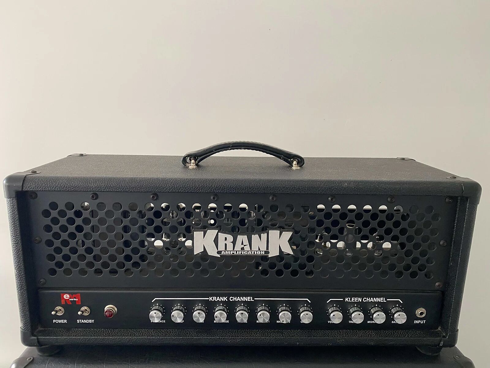 Revolution Series One Krank Amplification - Audiofanzine