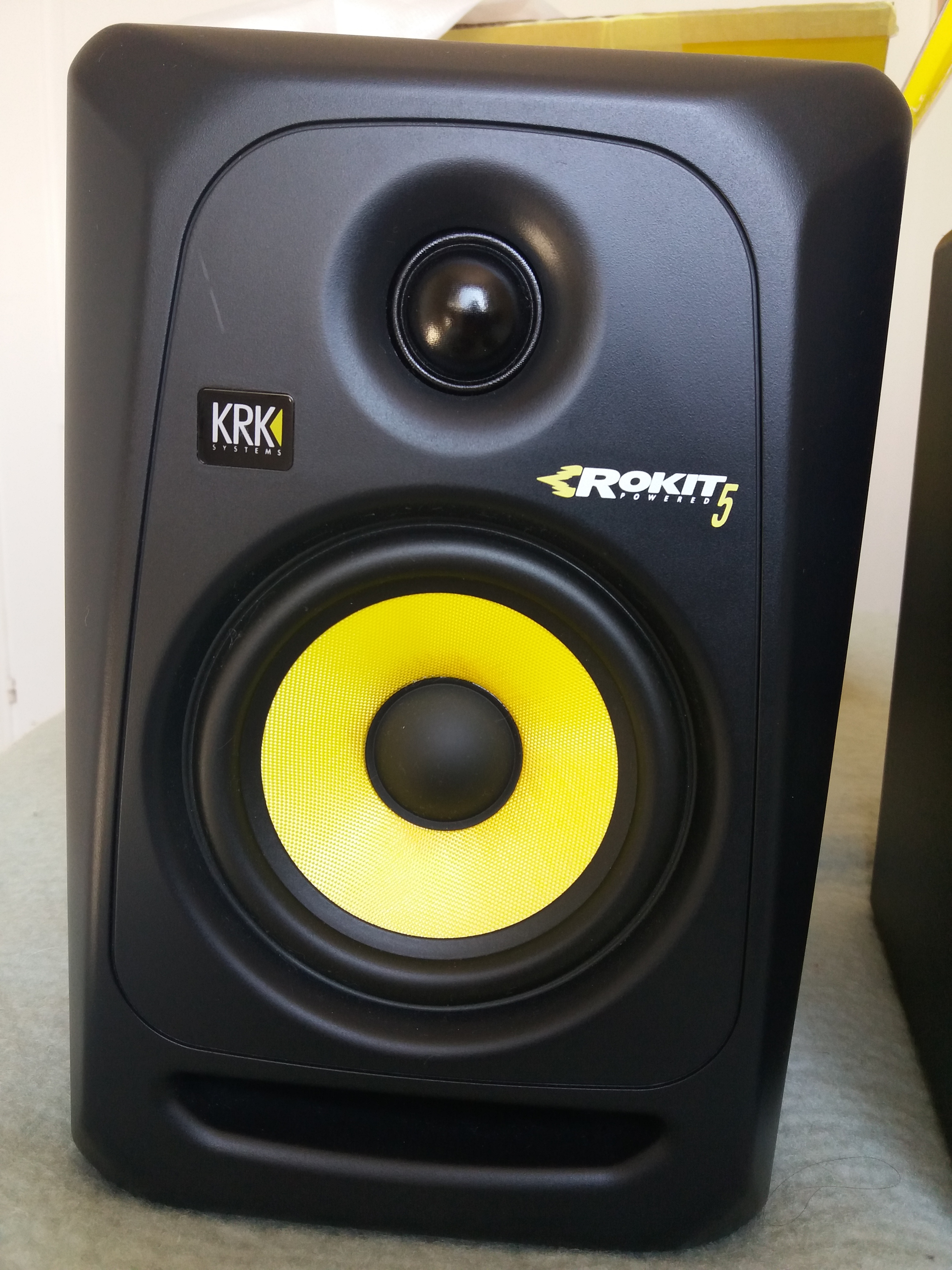 Обзор студийный монитор активный krk rp5 g3