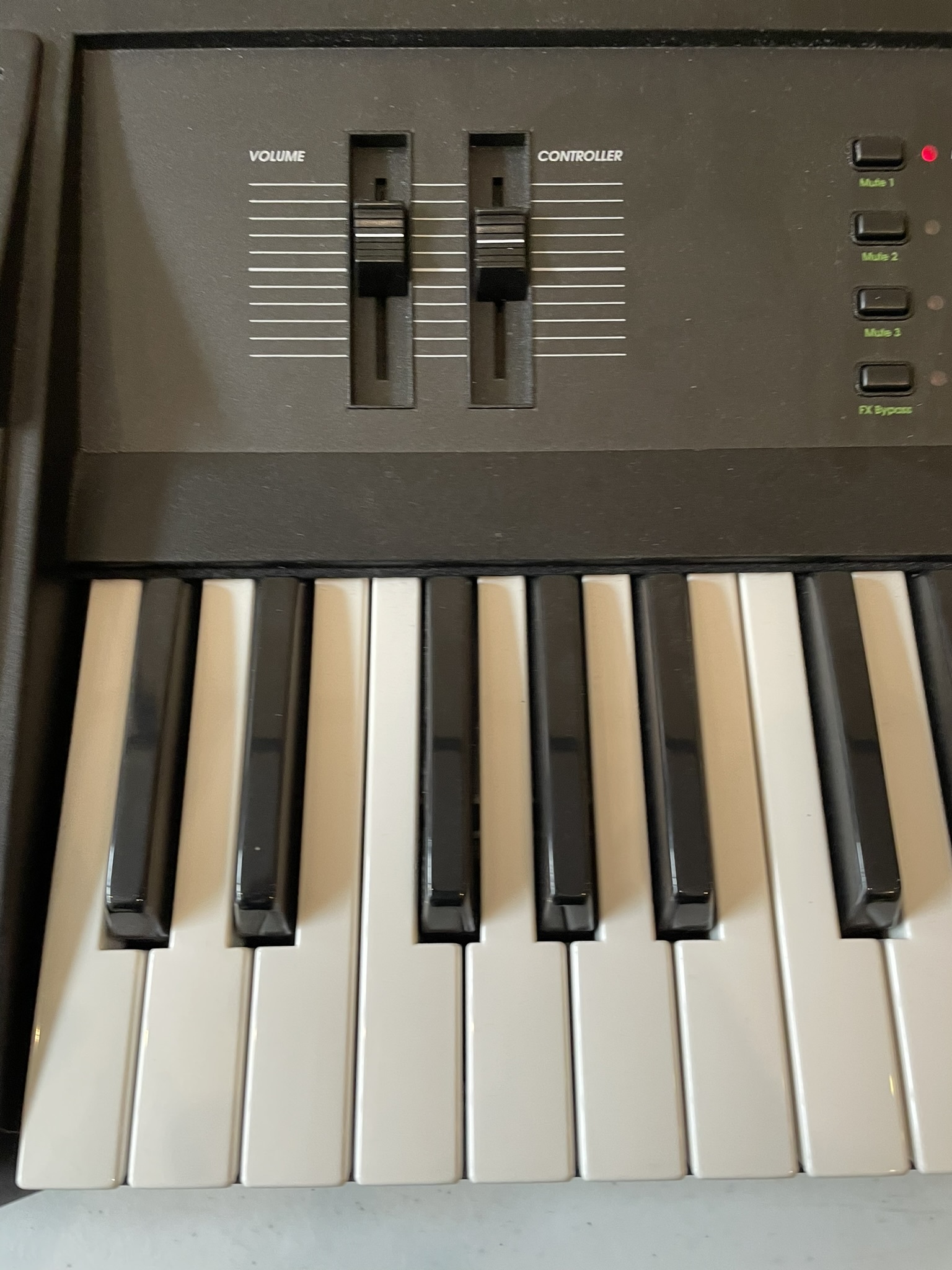 Kurzweil K2000 (Nord-Pas-de-Calais) - Audiofanzine