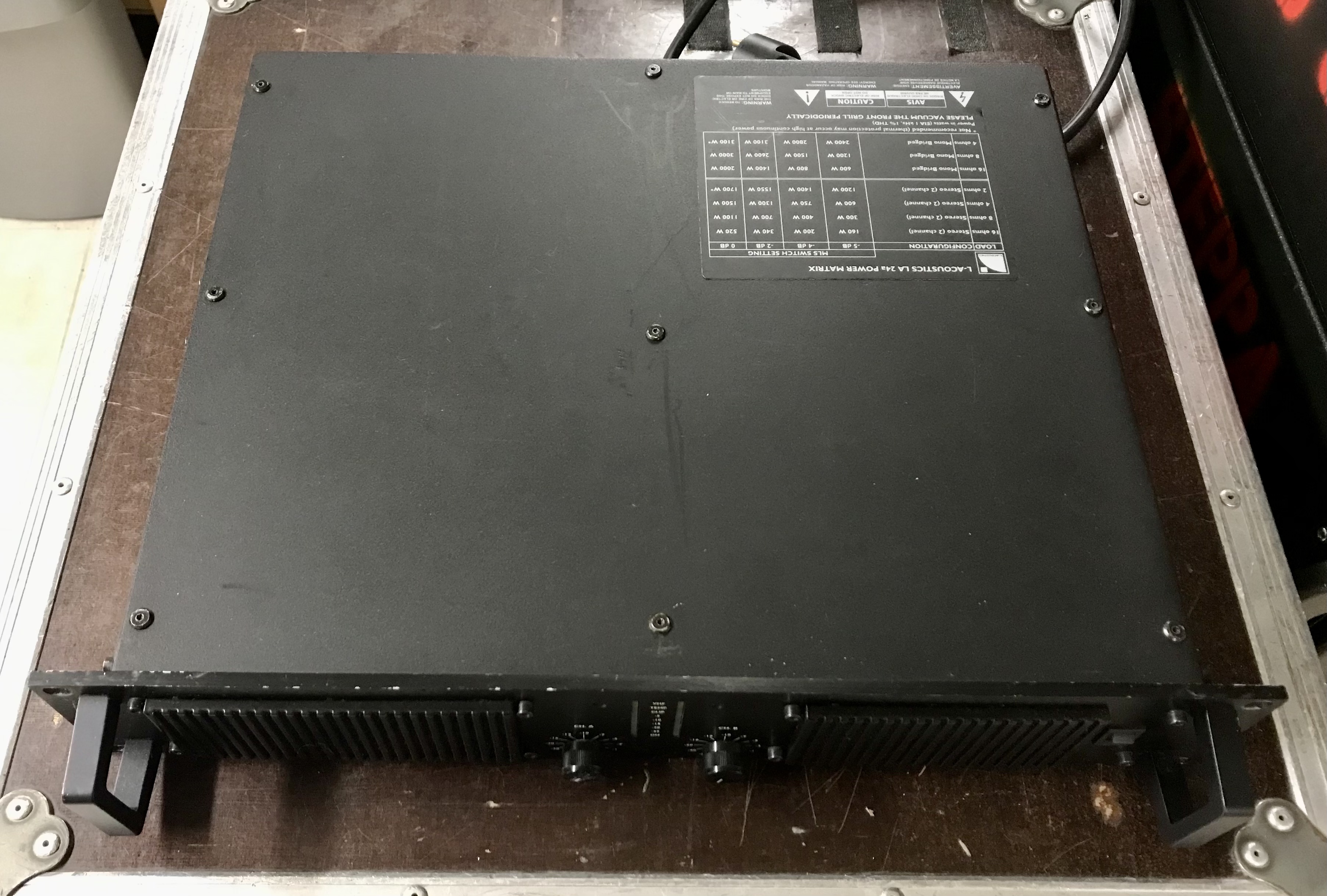 LA24a - L-Acoustics LA24a - Audiofanzine