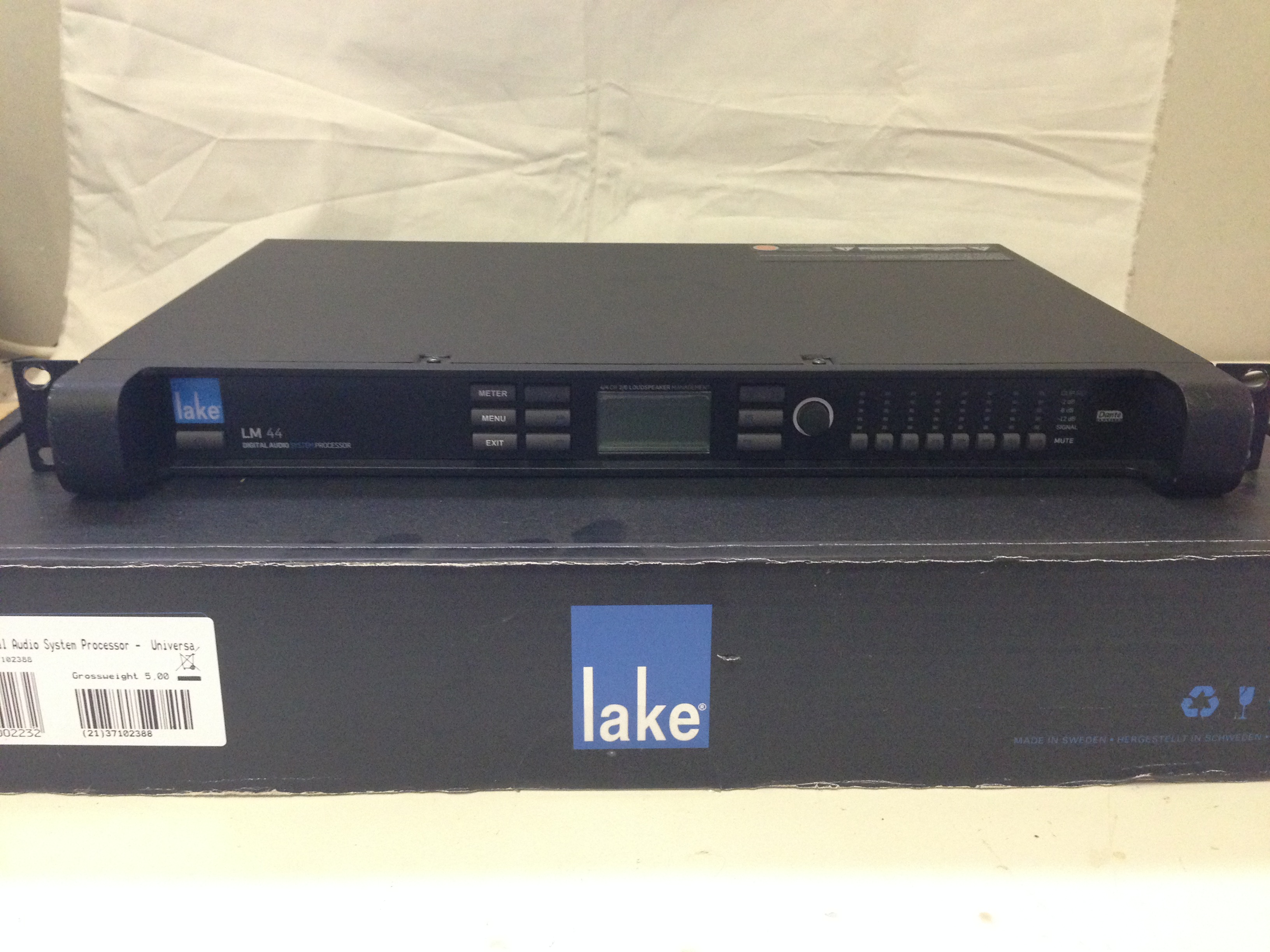 Lab Gruppen Lake LM 44 image (1493845) Audiofanzine