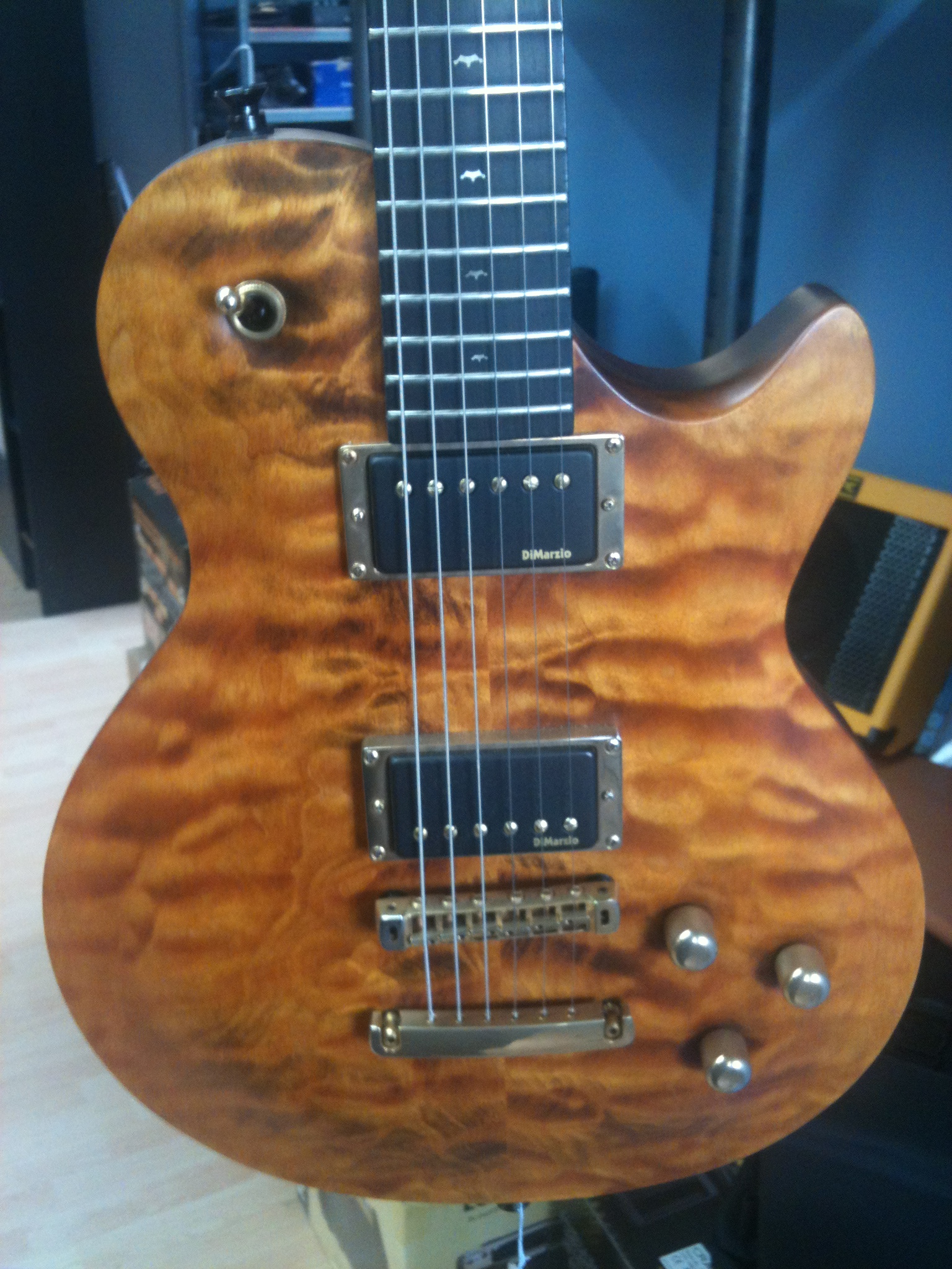 Lâg IMPERATOR 3000 QM image (#403802) - Audiofanzine