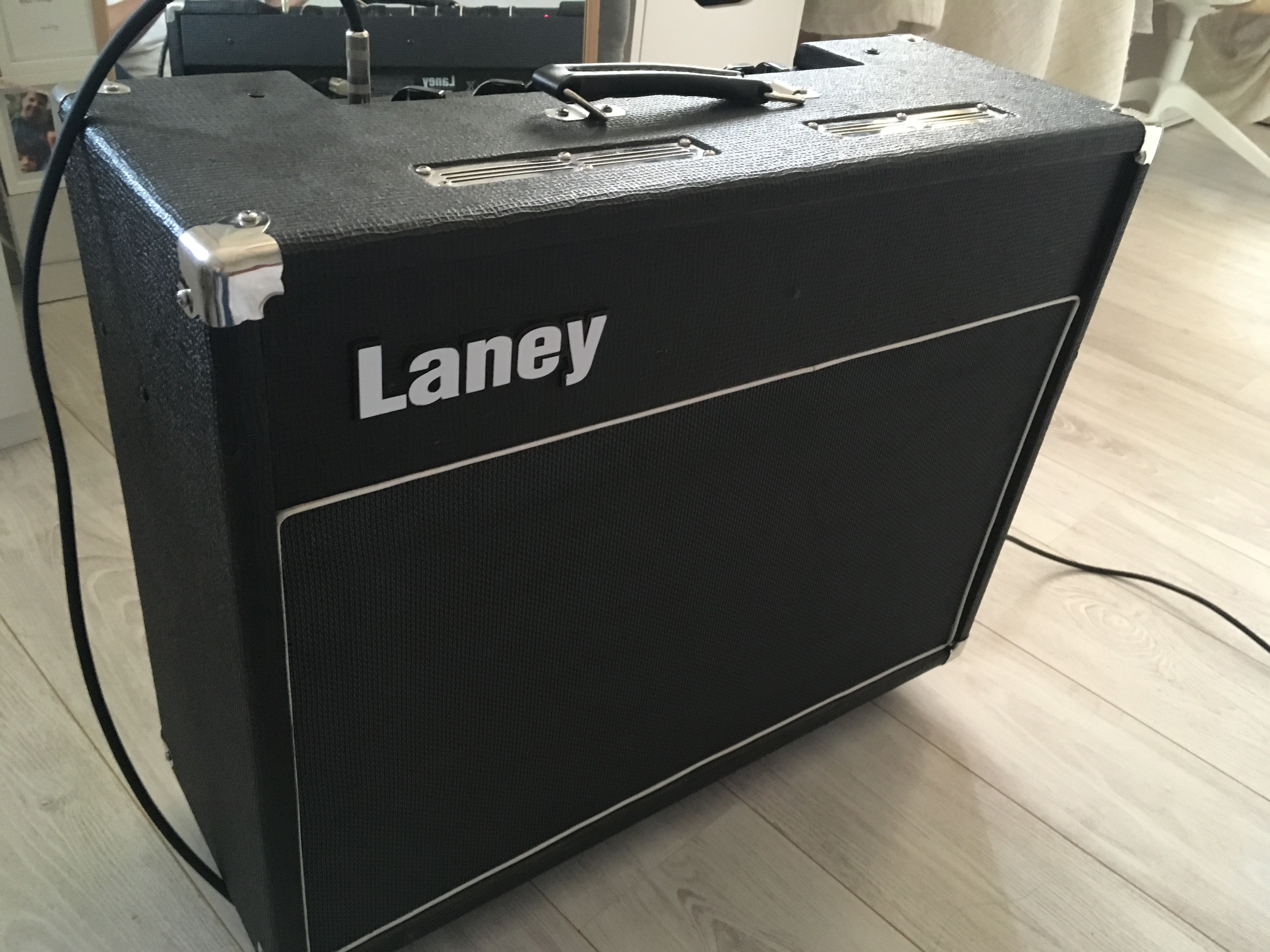 Ampli guitare Laney VC30212 (HauteNormandie) Audiofanzine