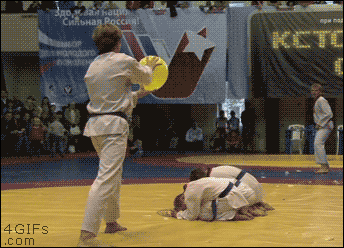 le-pub-fun-6484011.gif