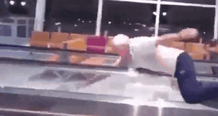 le-pub-fun-6826310.gif